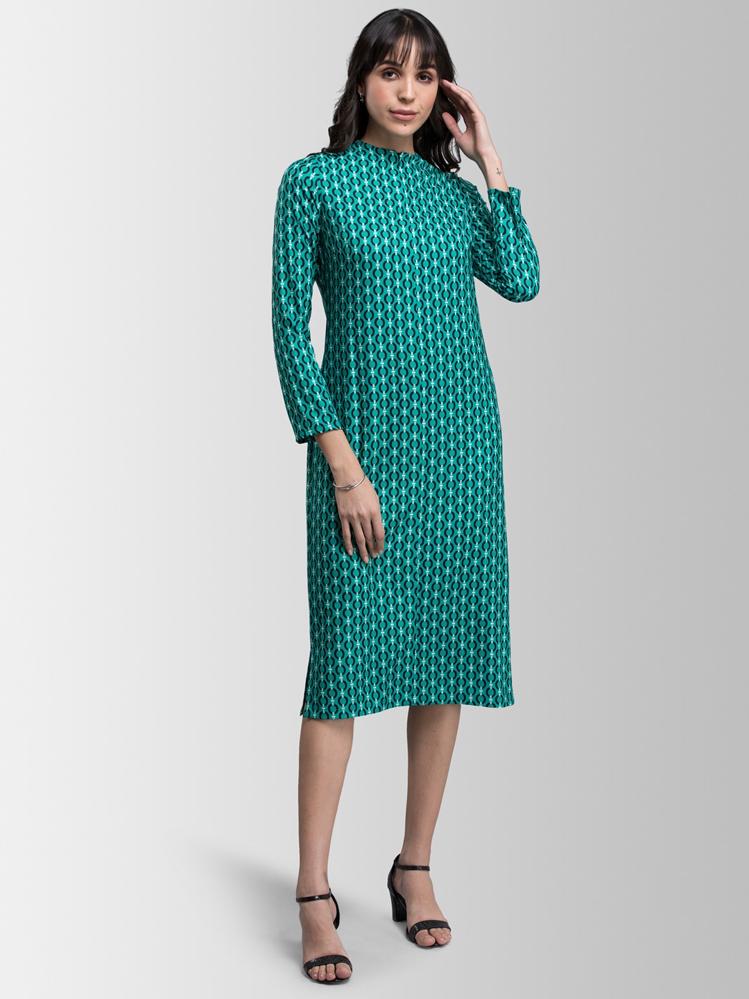 

FableStreet Women Green Printed Sheath Dress