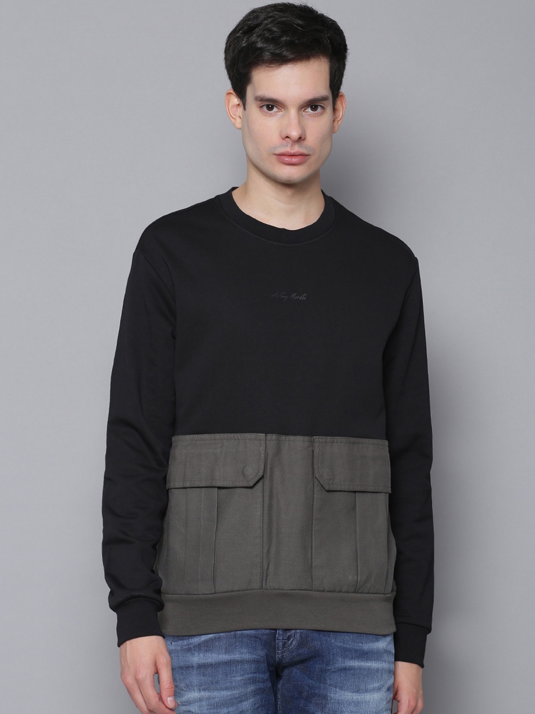 

Antony Morato Men Black Solid Sweatshirt