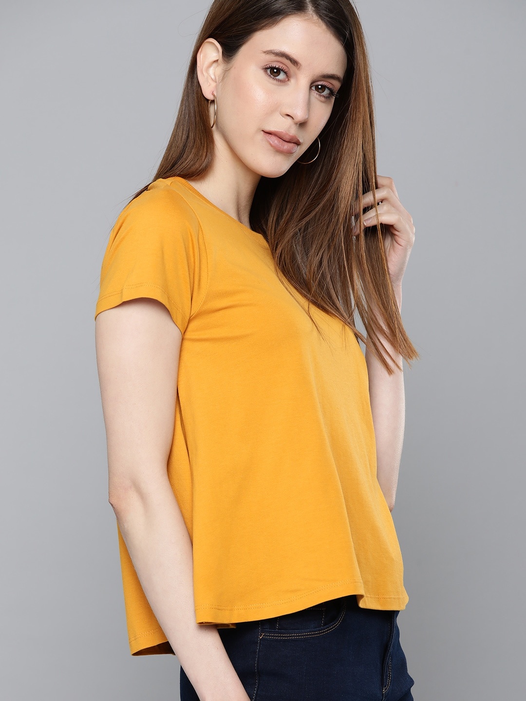 

Chemistry Women Mustard Yellow Solid Round Neck T-shirt