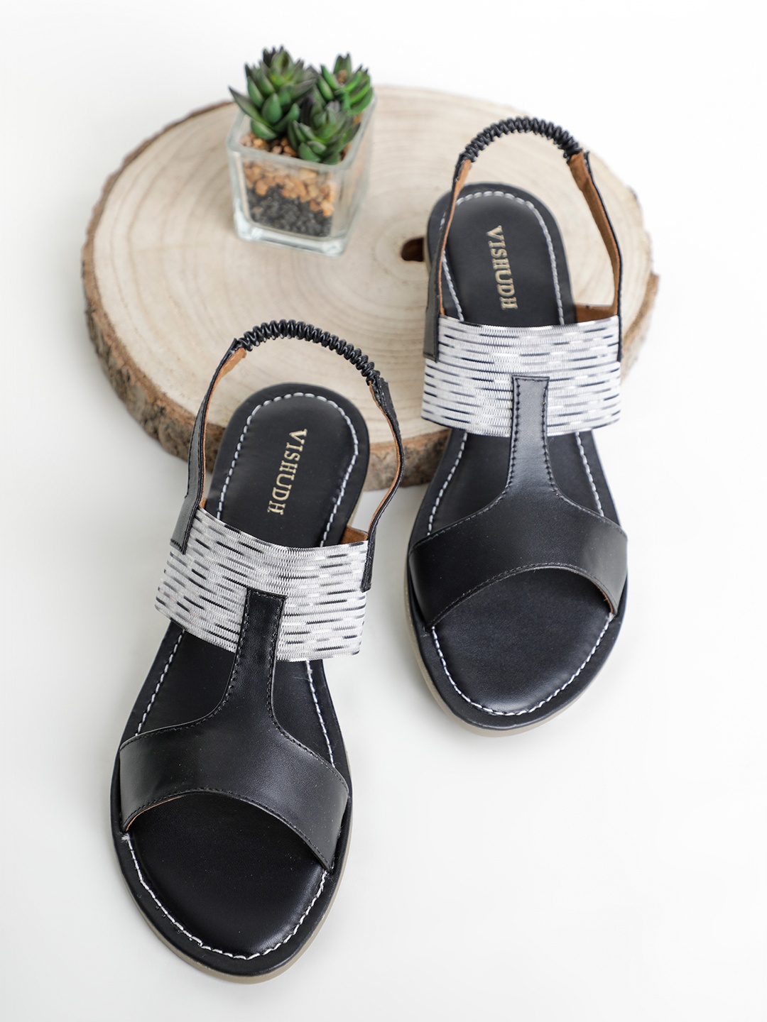 

Vishudh Women Black Colourblocked Open Toe Flats
