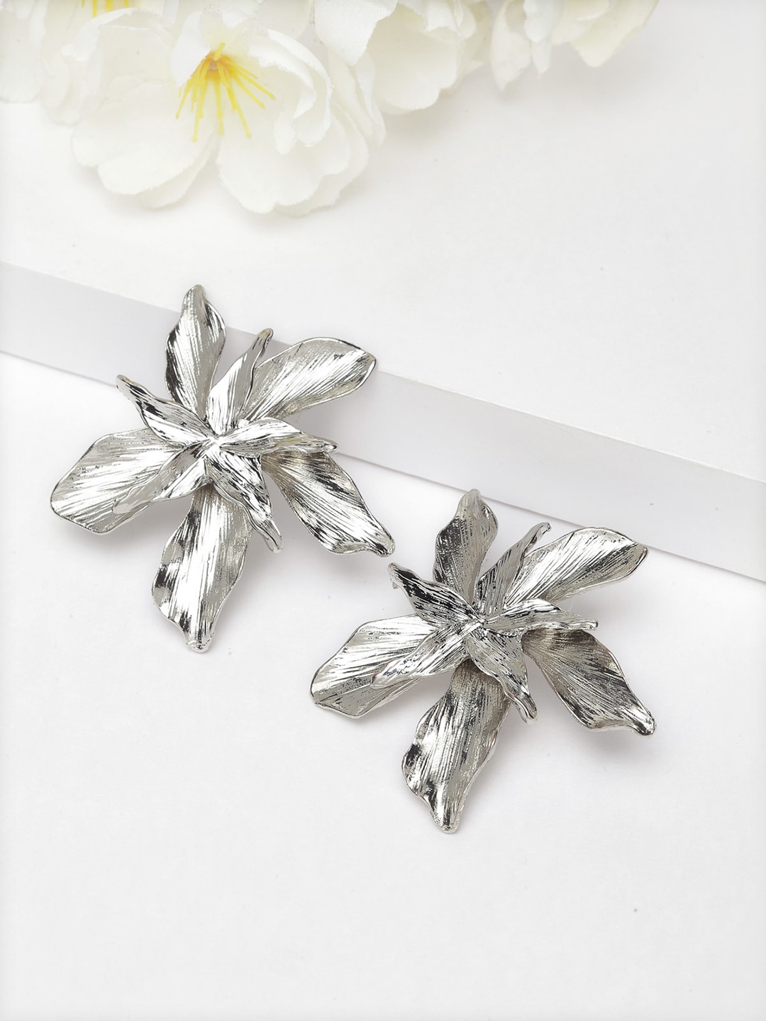 AVANT-GARDE PARIS Silver-Plated Contemporary Studs
