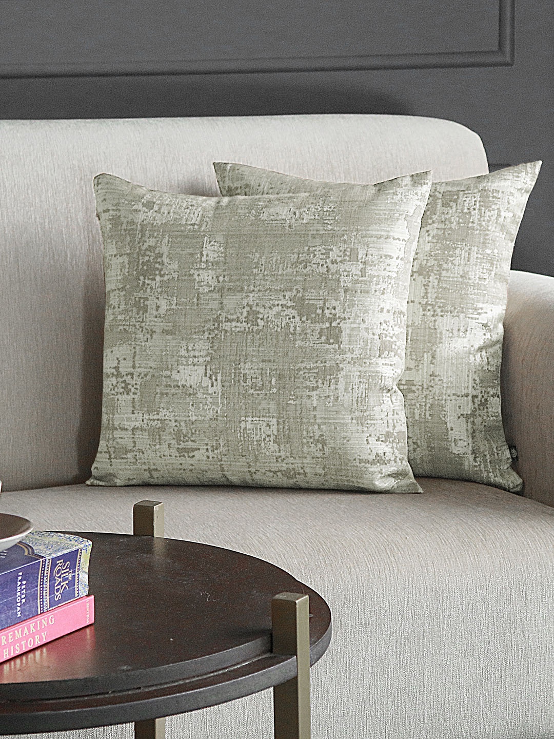 

GM Set Of 2 Grey Texture Polyester Cushion Covers