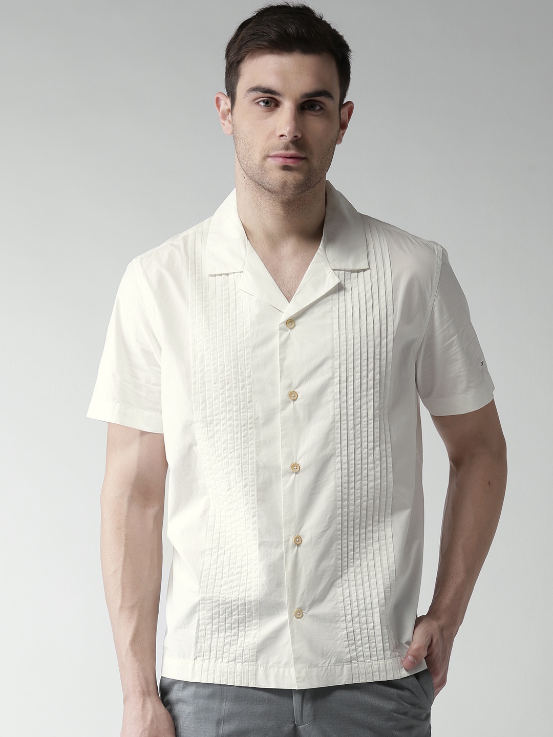 

Tommy Hilfiger White Custom Fit Casual Shirt