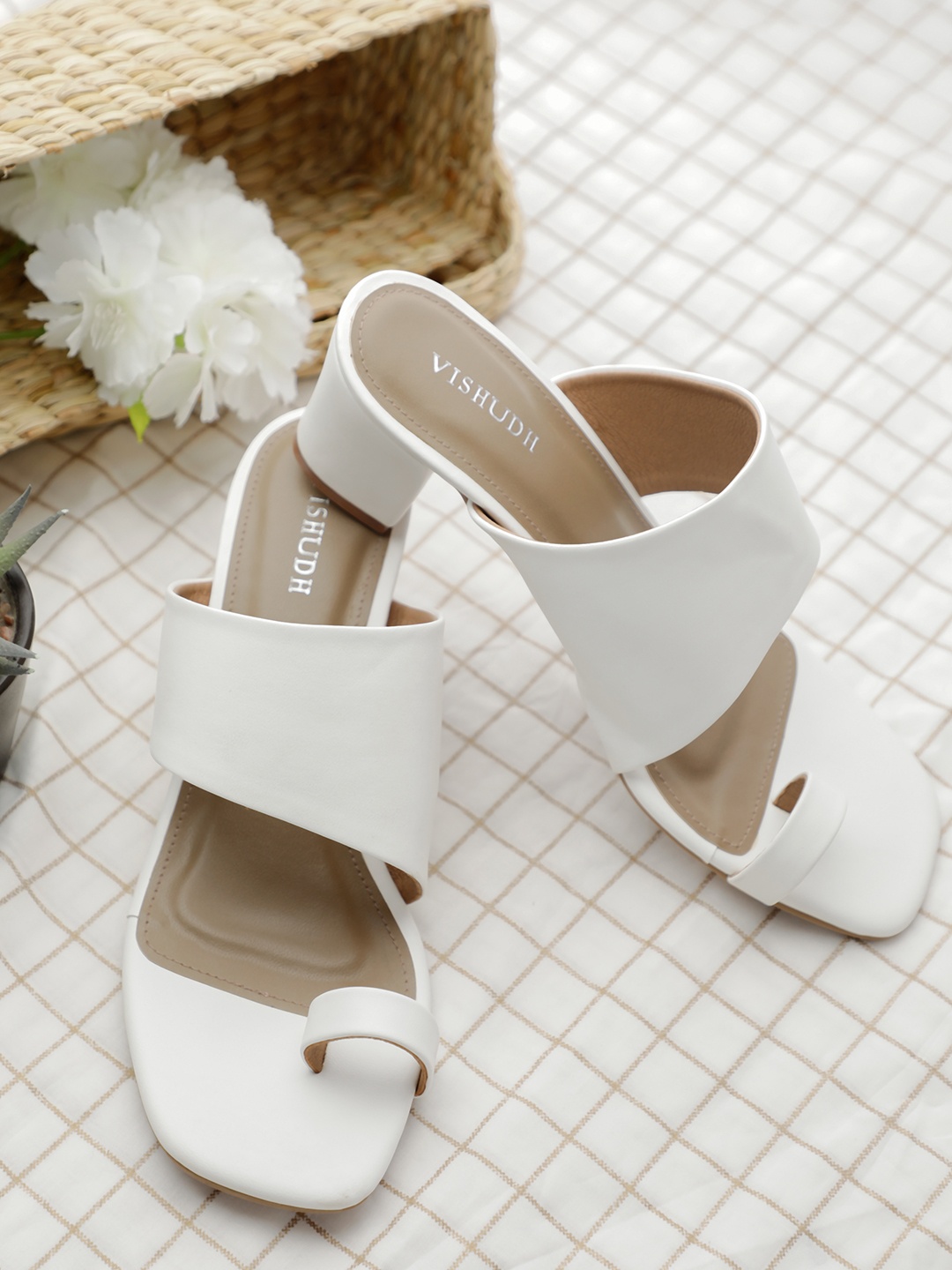 

Vishudh Women White Solid Heels