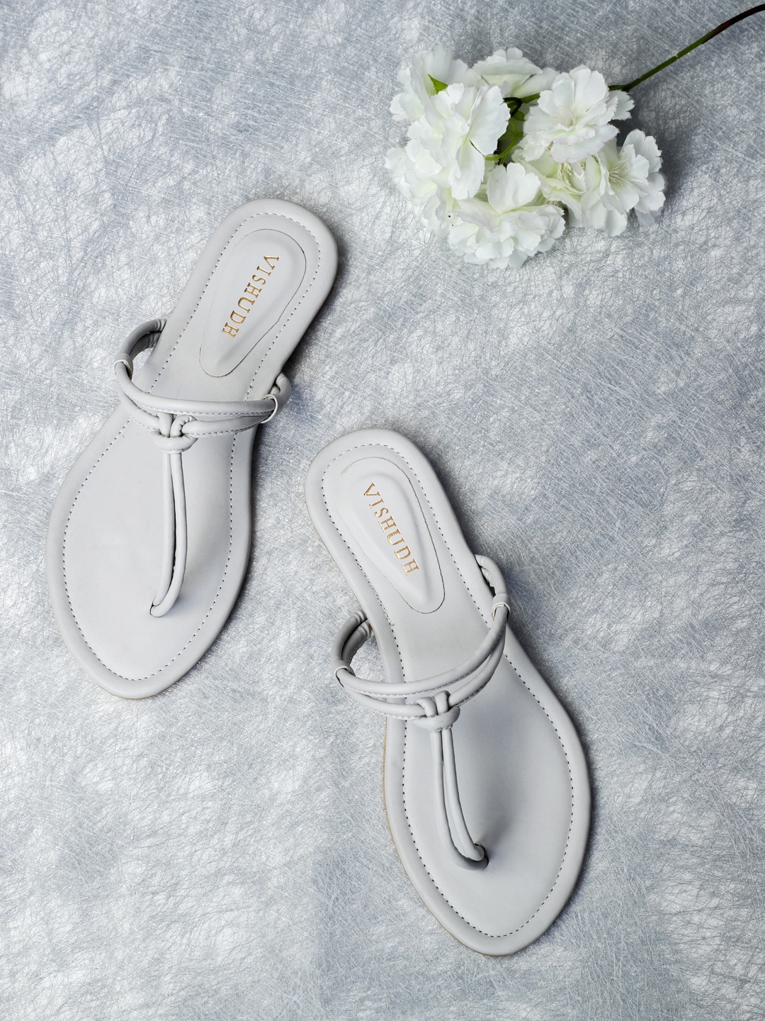 

Vishudh Women Grey Solid T-Strap Flats
