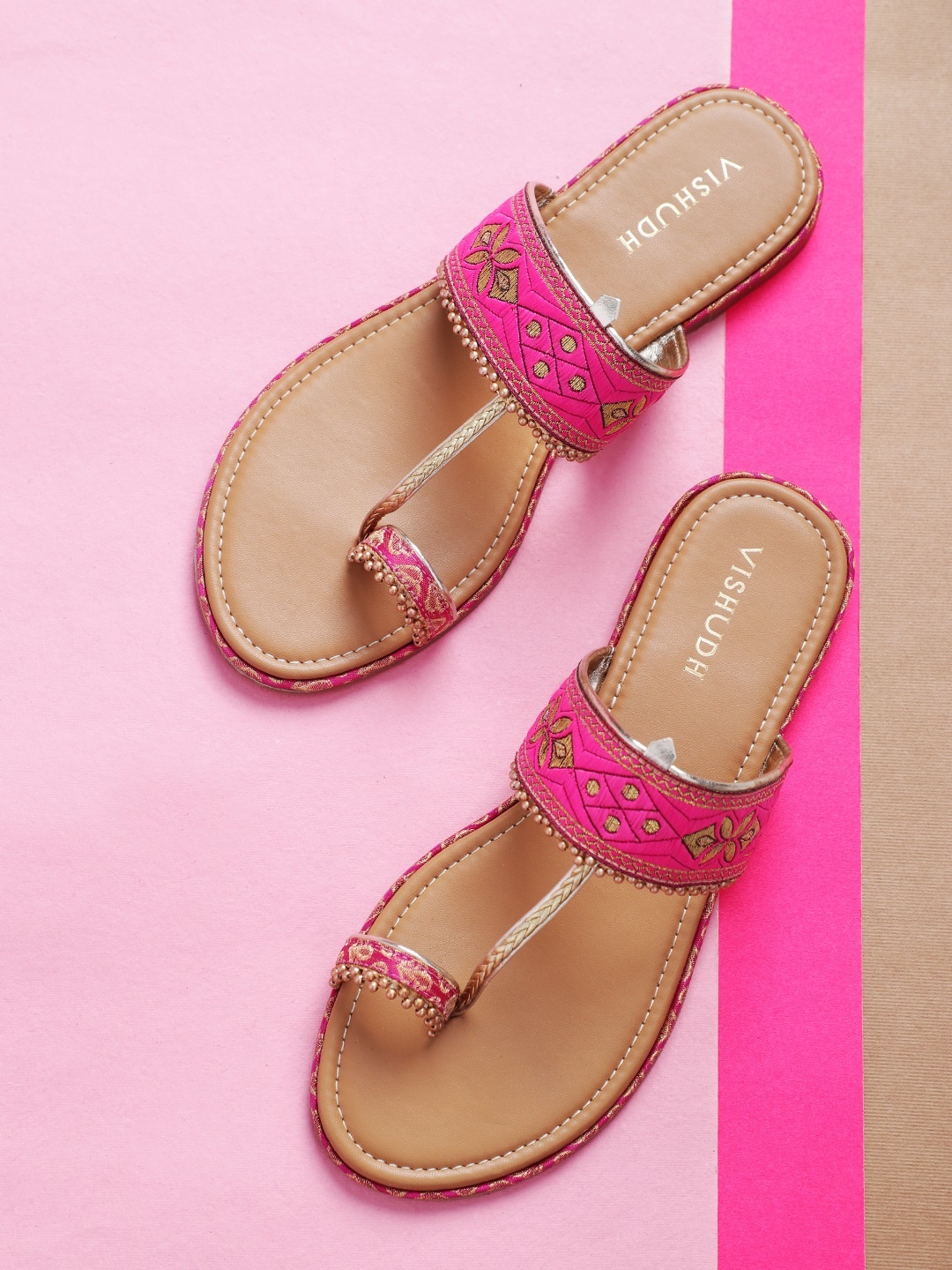 

Vishudh Women Pink Embellished One Toe Flats