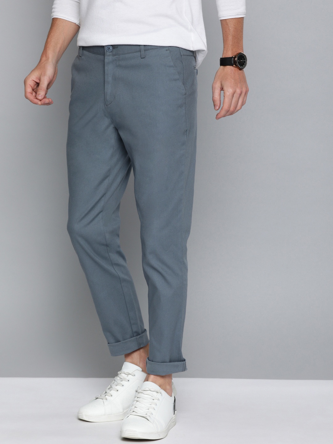

Mast & Harbour Men Blue Regular Fit Solid Chinos