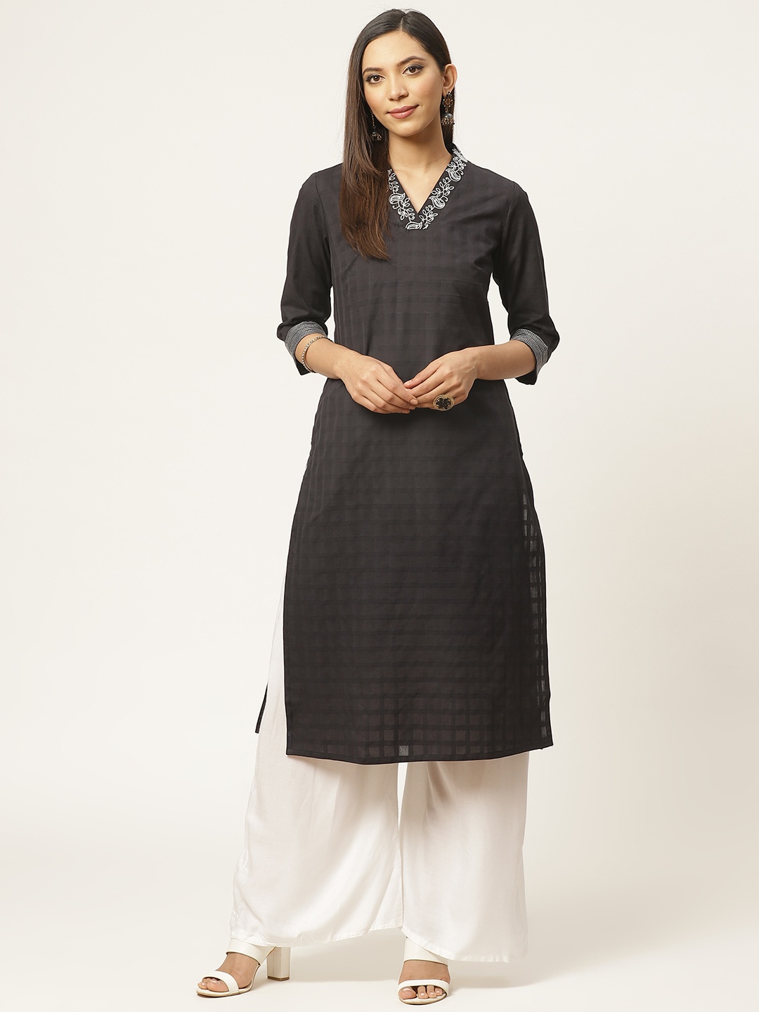 

ZIZO By Namrata Bajaj Women Black Pure Cotton Solid Straight Kurta
