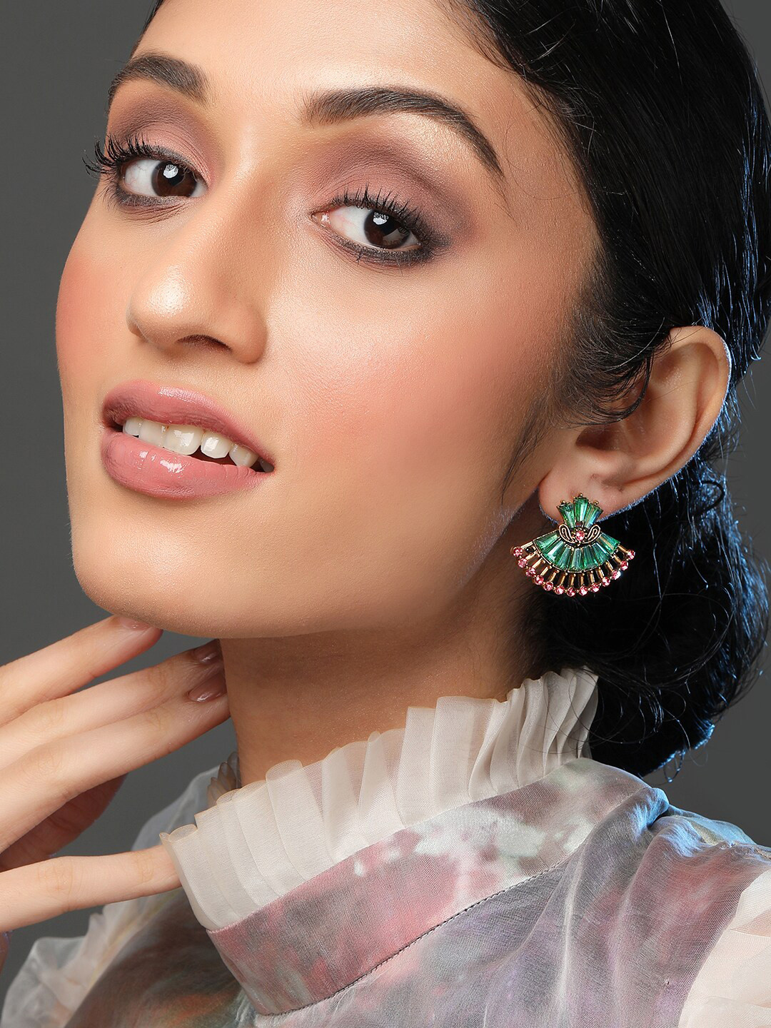 

Rubans Green Gold-Plated Handcrafted Contemporary Studs