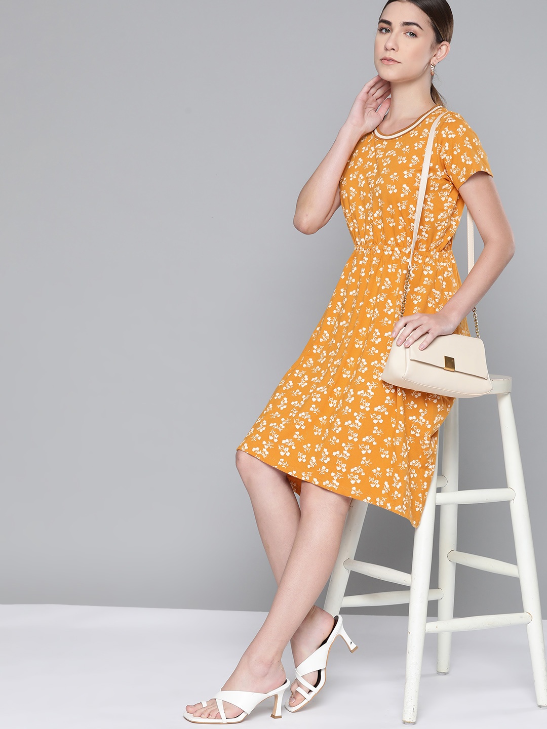 

Chemistry Mustard Yellow & White Floral Fit & Flare Dress