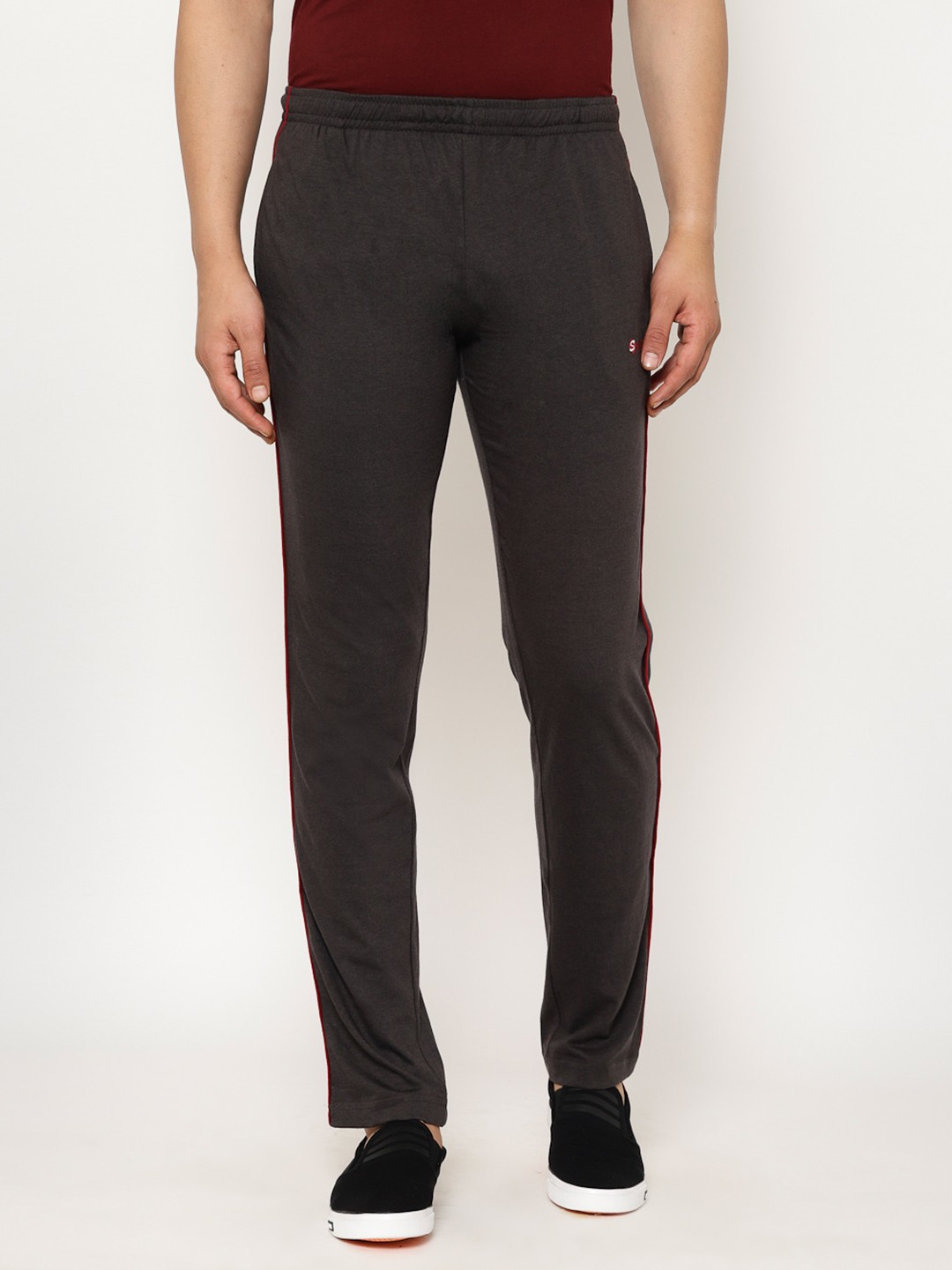 

SAPPER Men Grey Solid Stretchable Track Pants