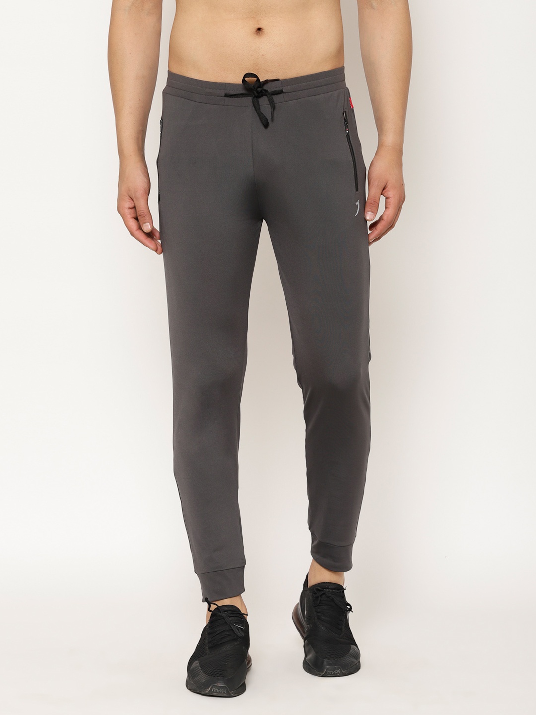 

SAPPER Men Charcoal Solid Slim Fit Joggers