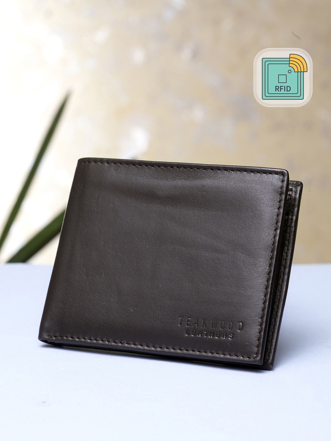

Teakwood Leathers Men Brown Solid Genuine Leather Bi Fold RFID Two Fold Wallet