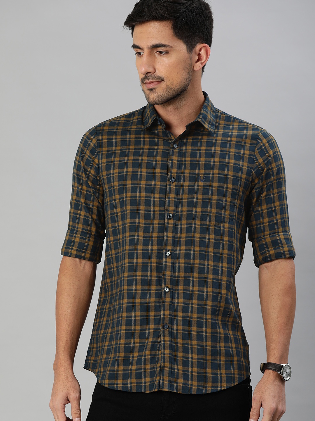 

Allen Solly Men Navy Blue & Brown Modern Slim Fit Checked Casual Shirt