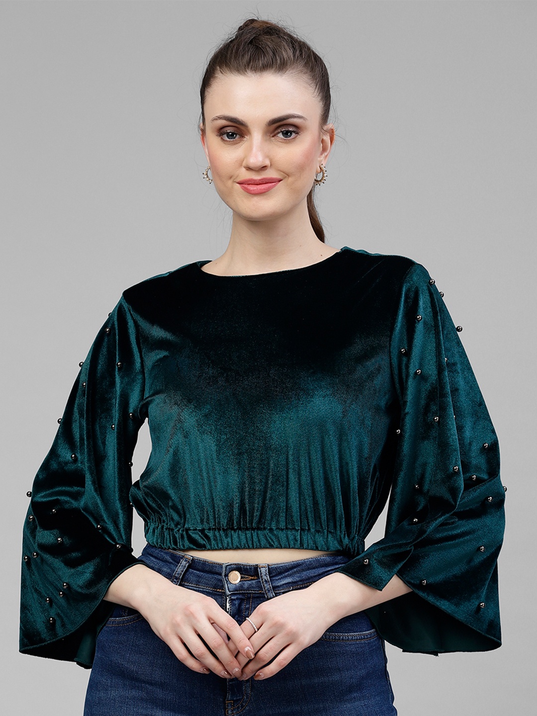 KASSUALLY Women Green Solid Velvet Crop Top