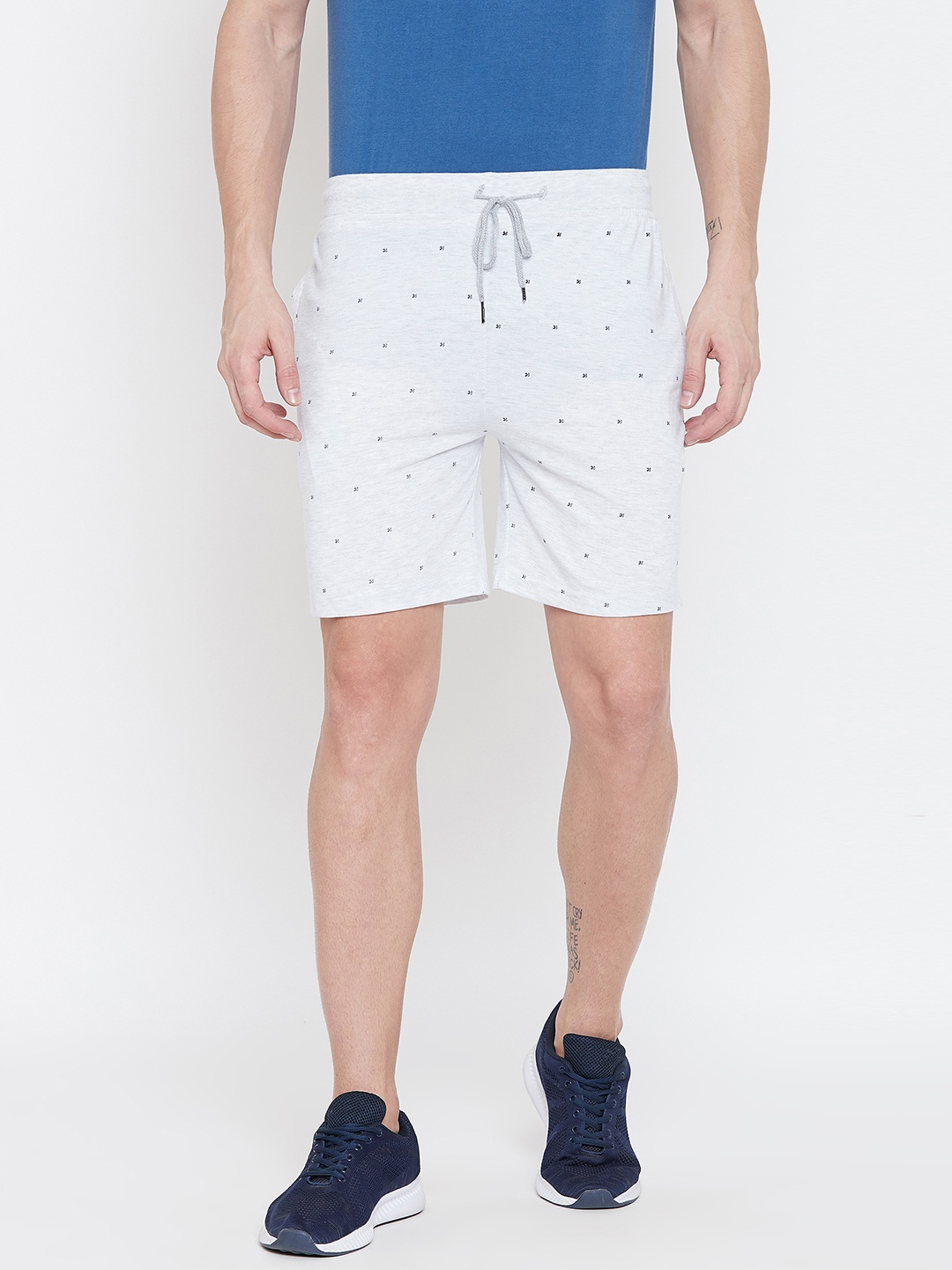 

Okane Men White Printed Regular Shorts
