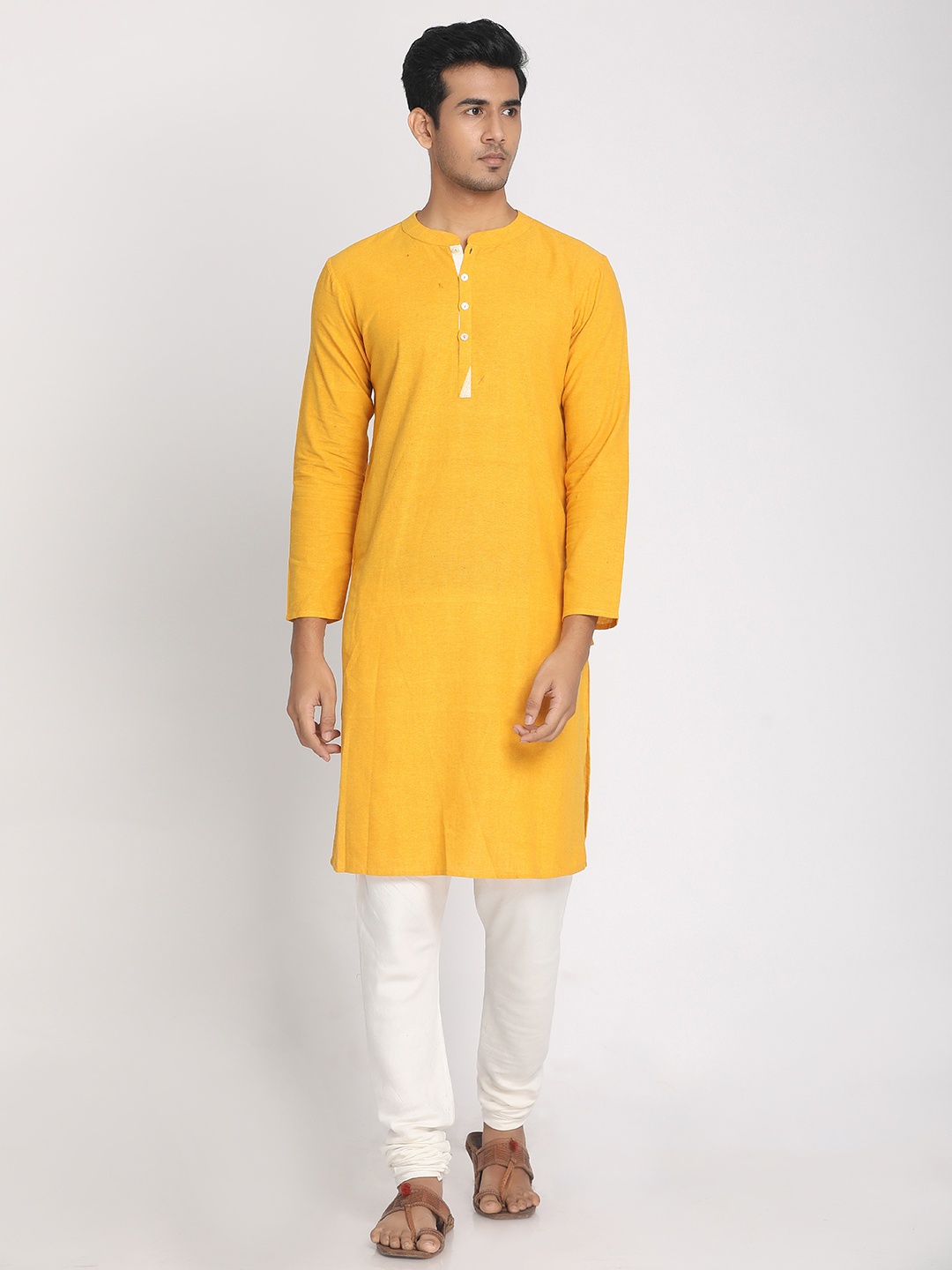 

Nakshi Men Yellow Solid Straight Kurta
