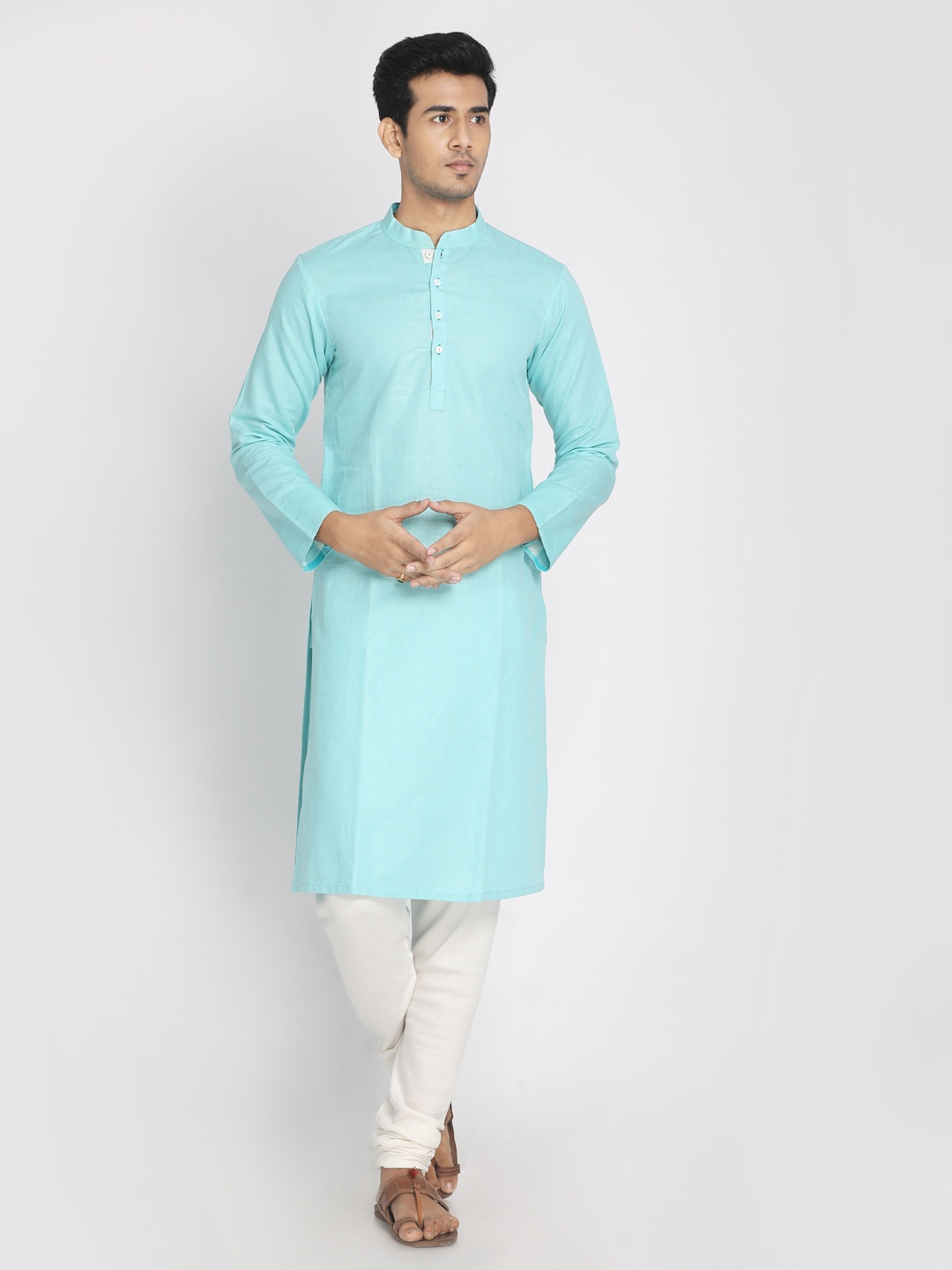 

Nakshi Men Blue Solid Straight Kurta
