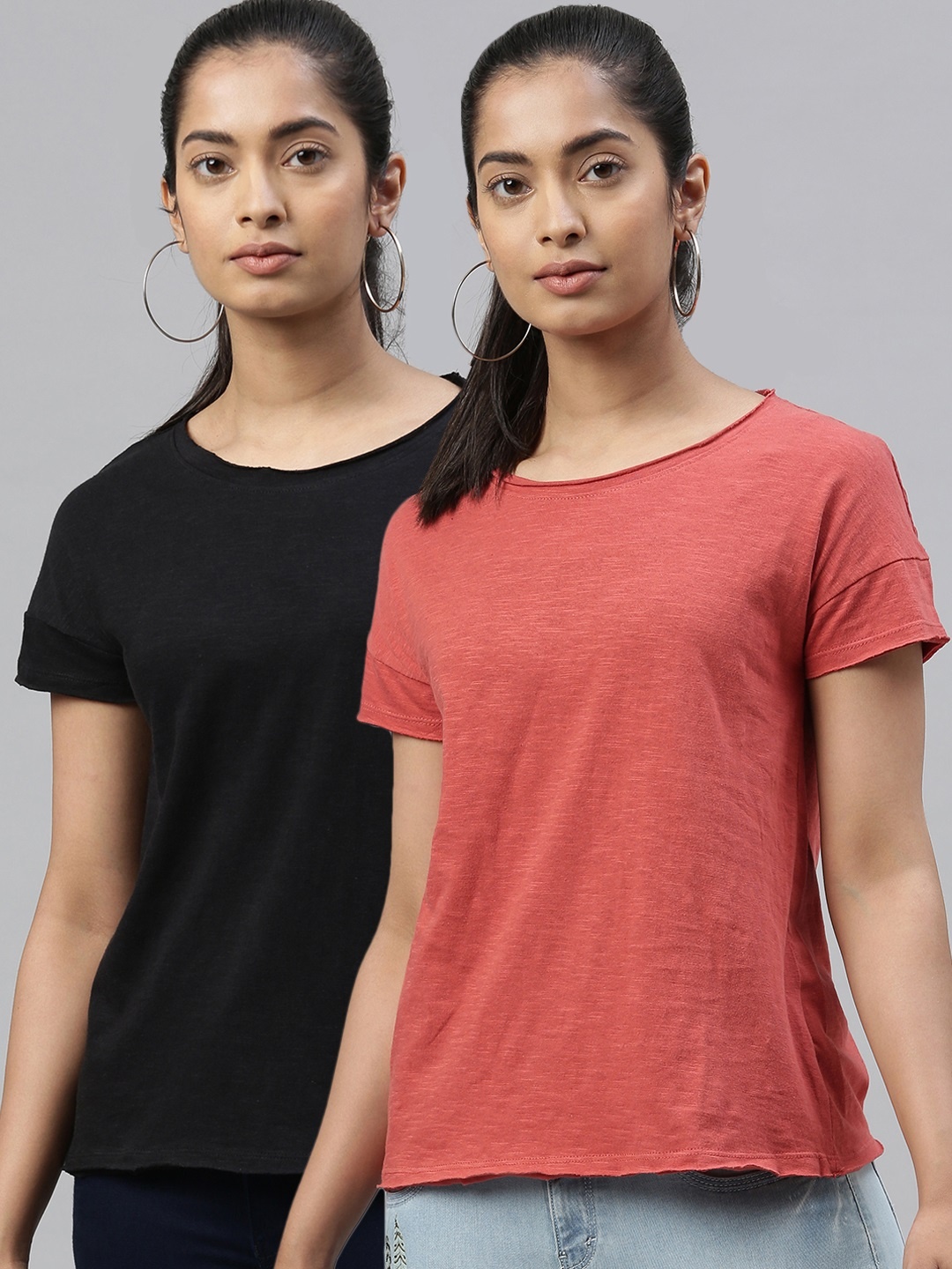 

Kryptic Women Red & Black Set of 2 Solid Round Neck T-shirt