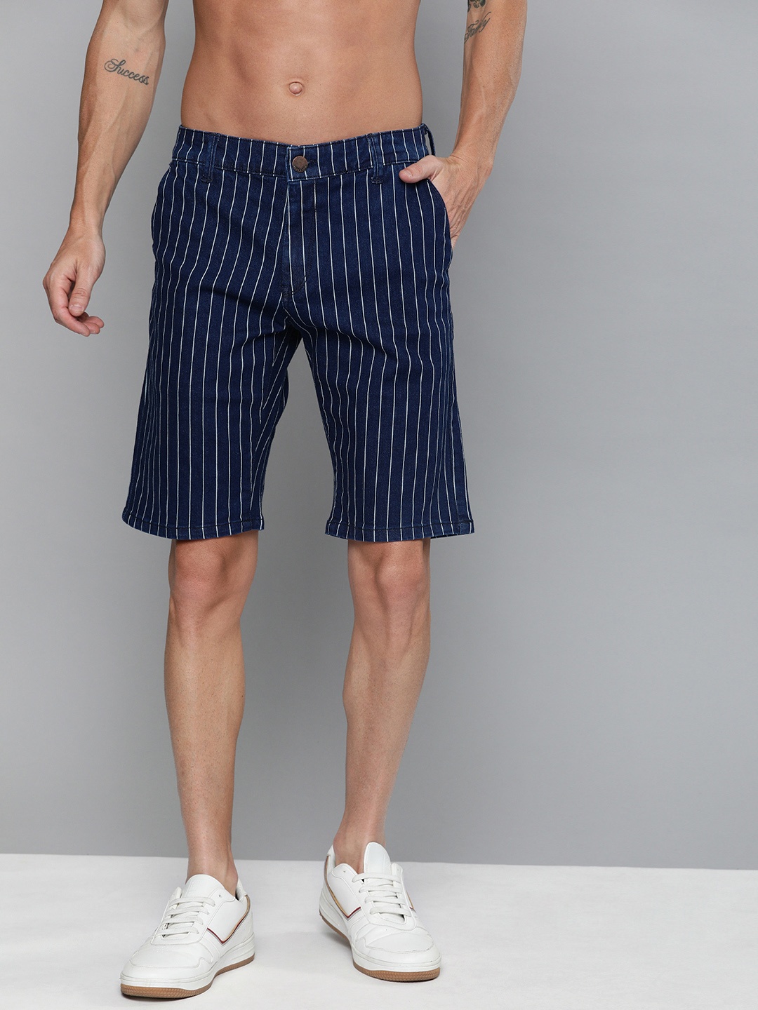 

HERE&NOW Men Blue Striped Regular Fit Denim Shorts