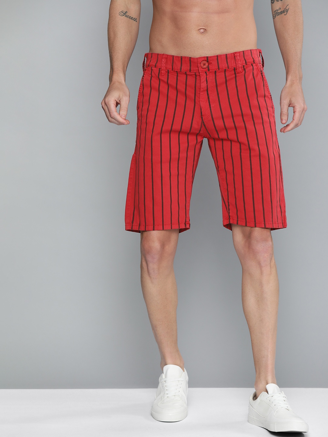 

HERE&NOW Men Red & Black Striped Regular Fit Regular Shorts
