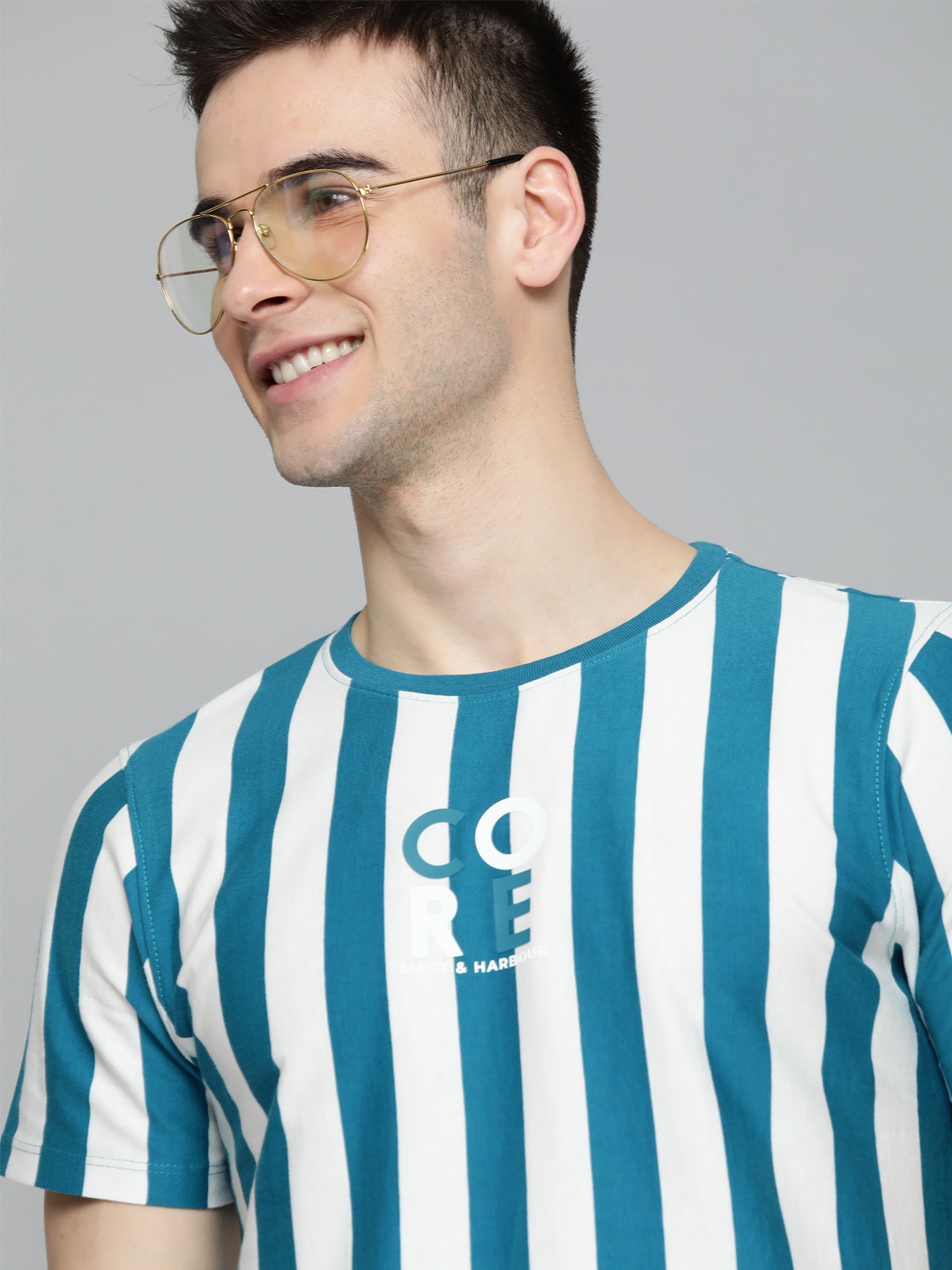 

Mast & Harbour Men Teal Blue & White Striped Cotton Round Neck T-shirt