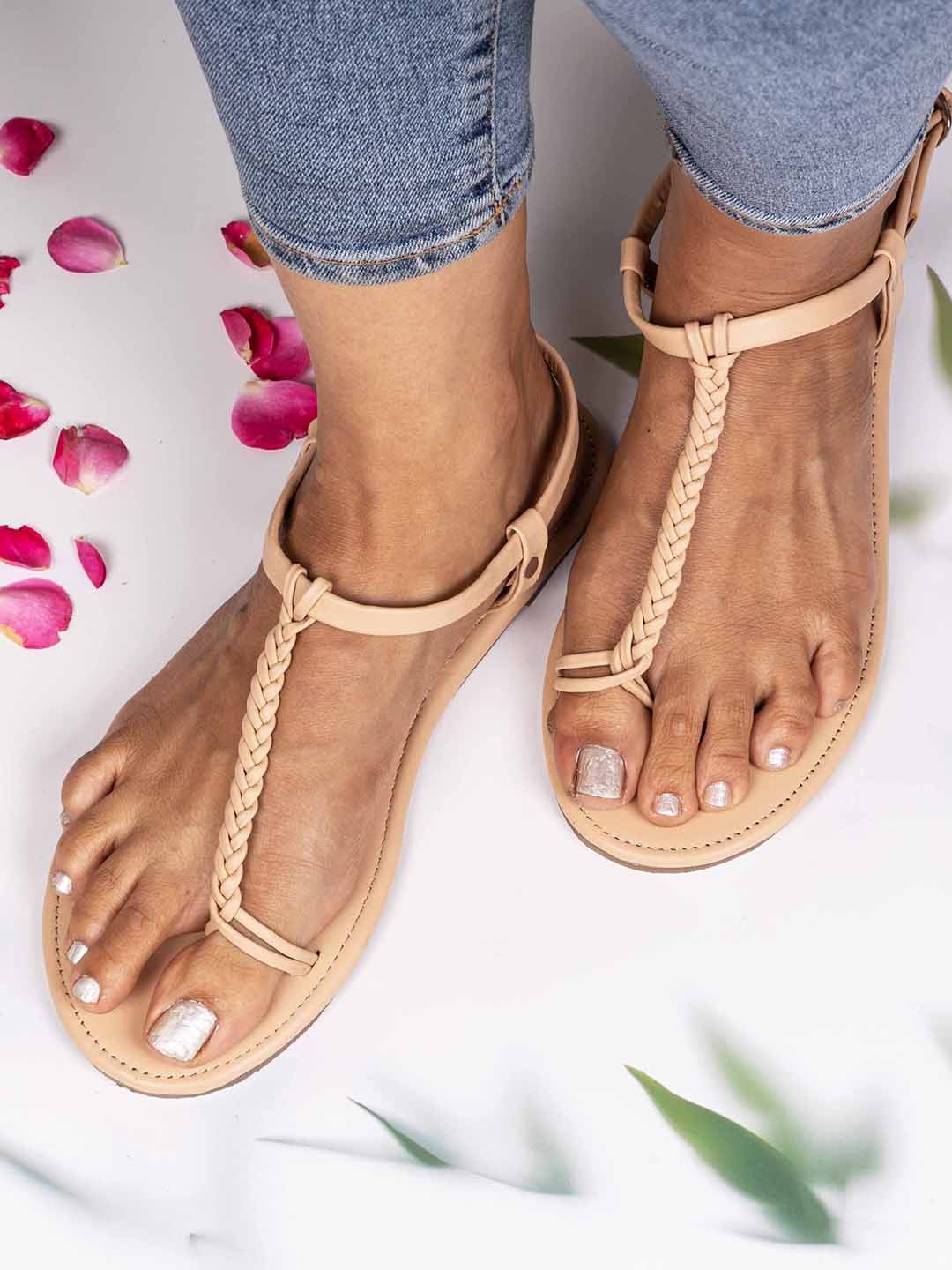 

THE MADRAS TRUNK Women Beige Solid Leather Open Toe Flats