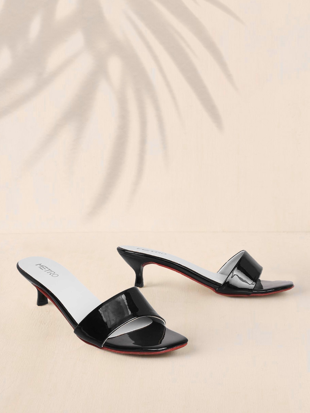 

Metro Women Black Solid Kitten Heels