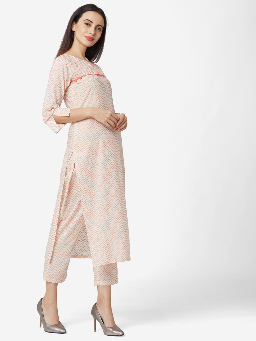 

Saanjh Women Cream-Coloured Printed Kurta with Trousers