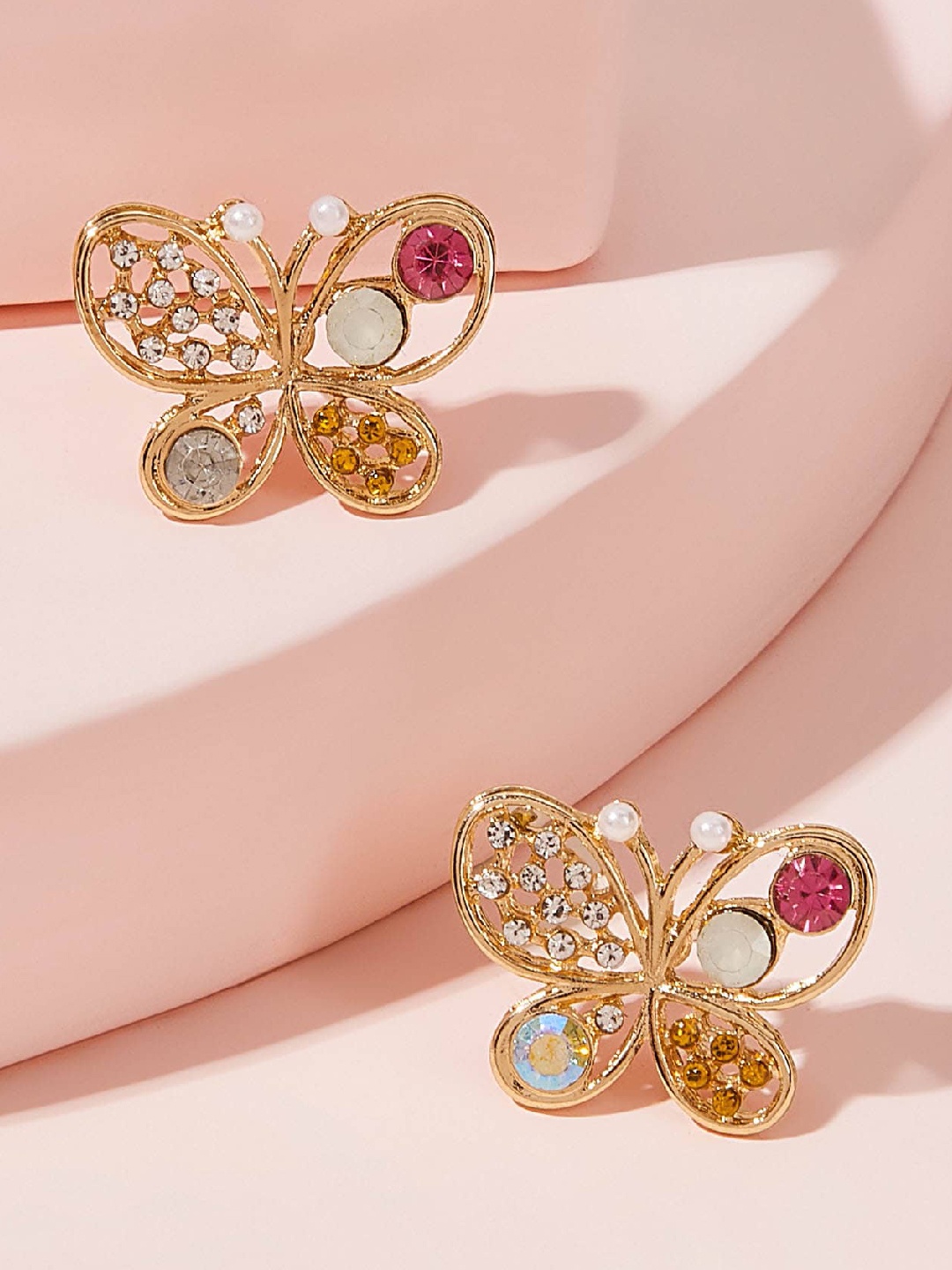 

OOMPH Gold-Toned & Pink Contemporary Studs