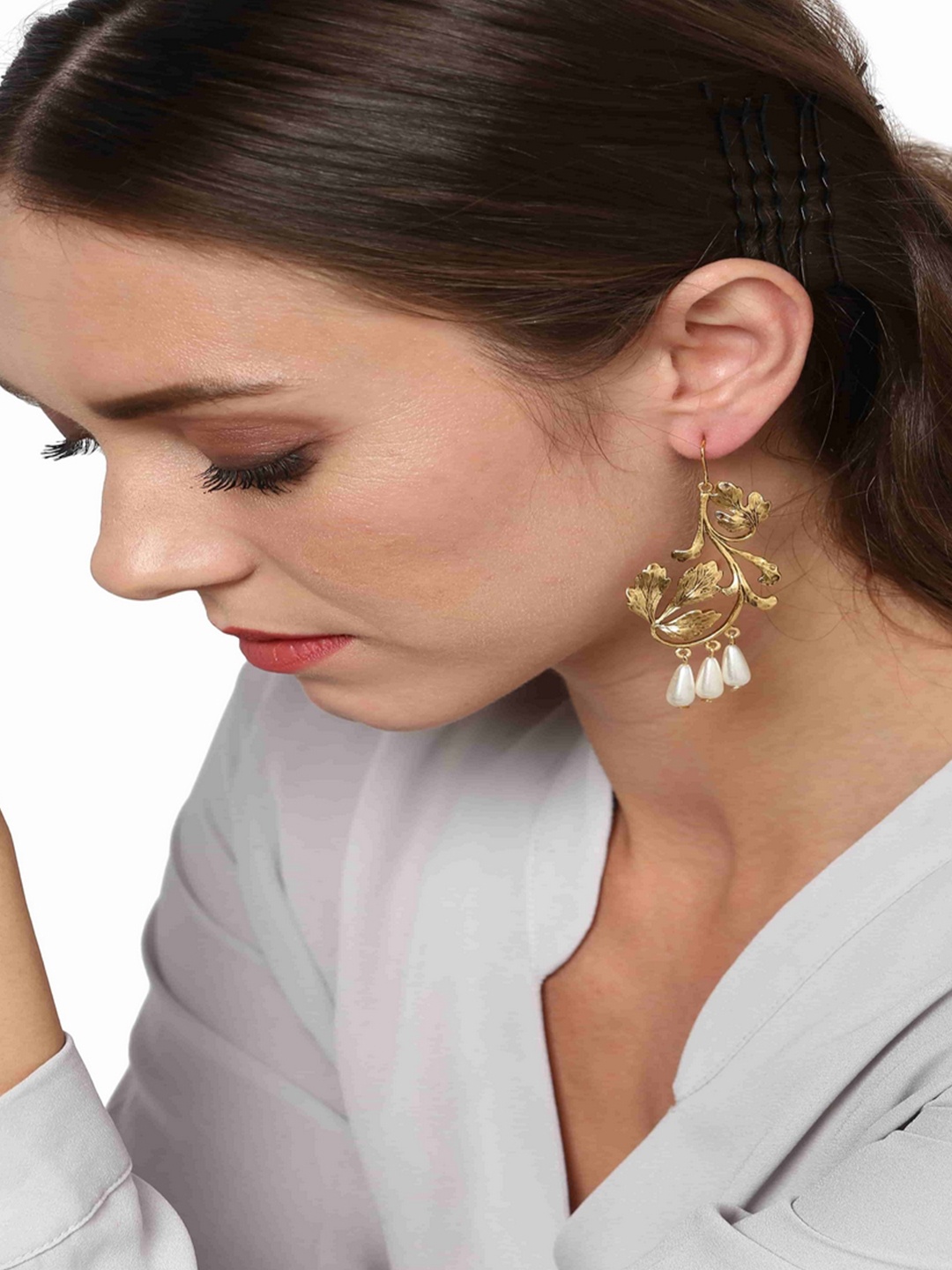

Estele Gold-Plated & White Contemporary Drop Earrings