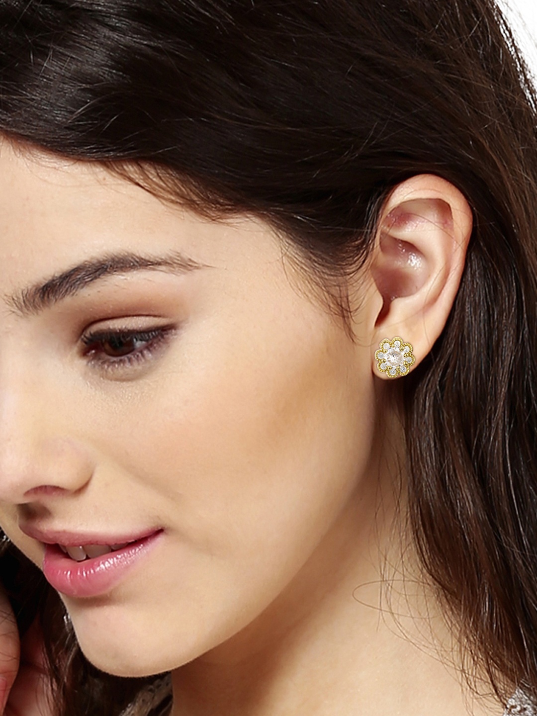 

Estele White & Gold-Toned Floral Studs