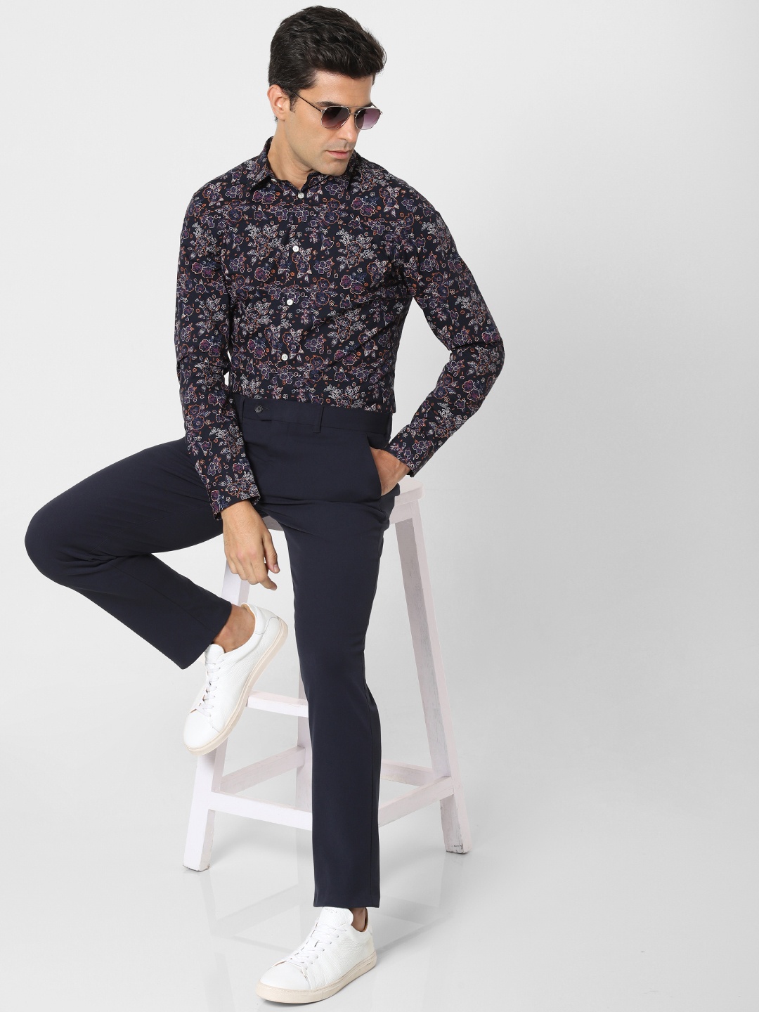 

SELECTED Men Navy Blue & Off-White Slim Fit Floral Printed Casual Shirt
