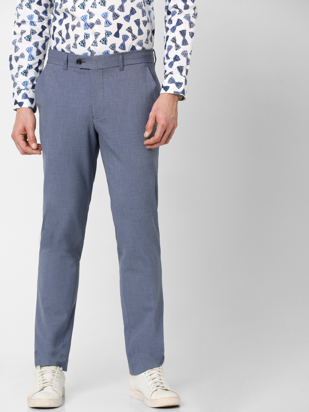 

SELECTED Men Blue Solid Slim Fit Smart Casual Trousers