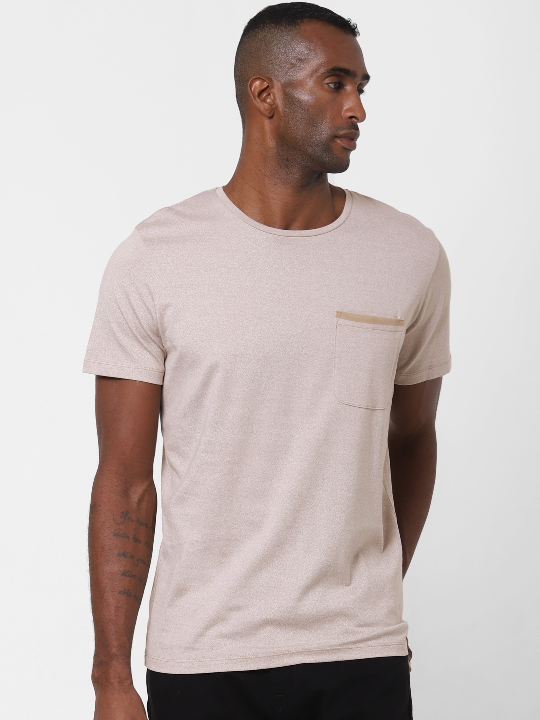 

SELECTED Men Beige Solid Round Neck Pure Cotton T-shirt