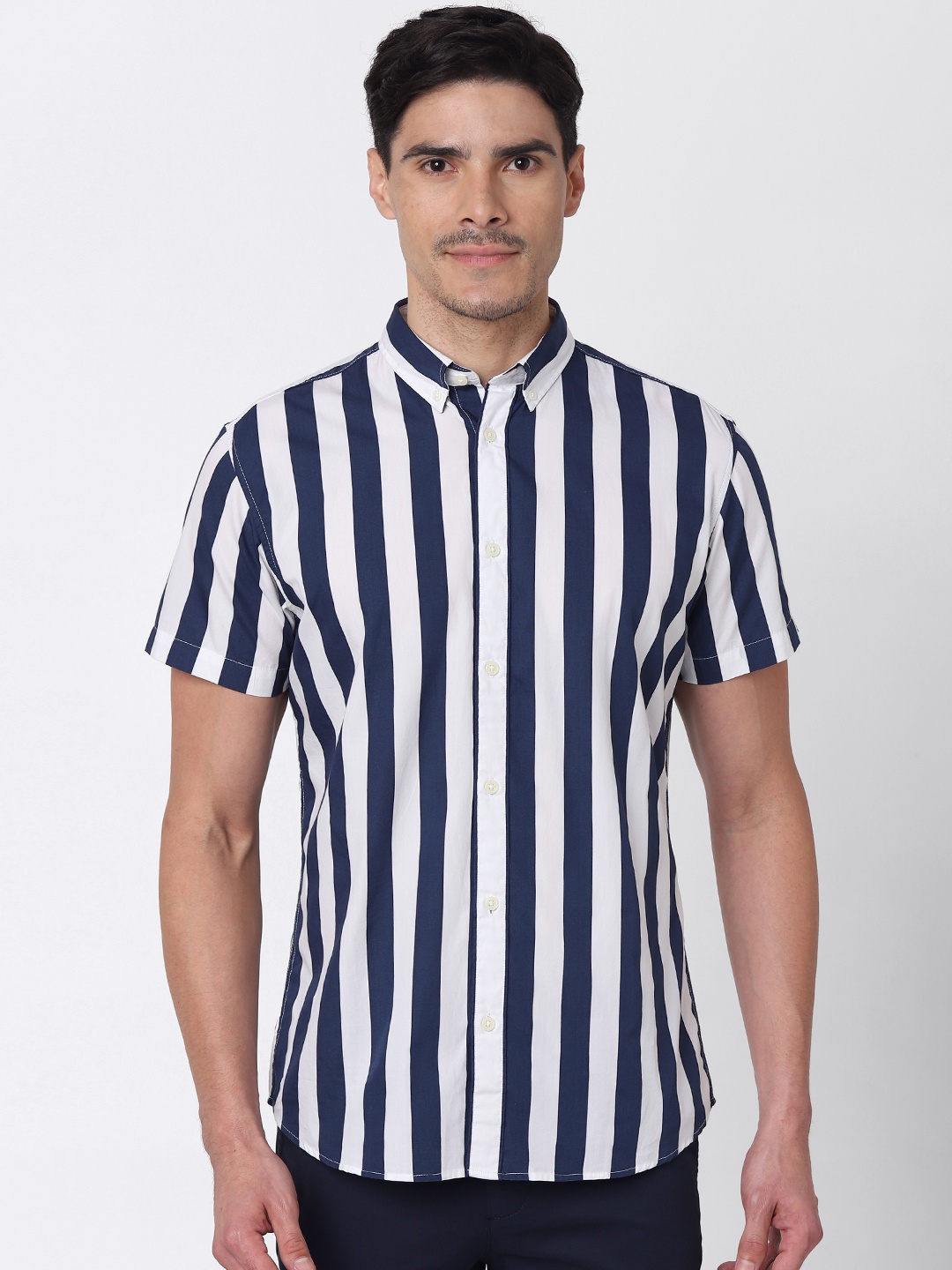 

SELECTED Men Blue & White Regular Fit Striped Casual Shirt