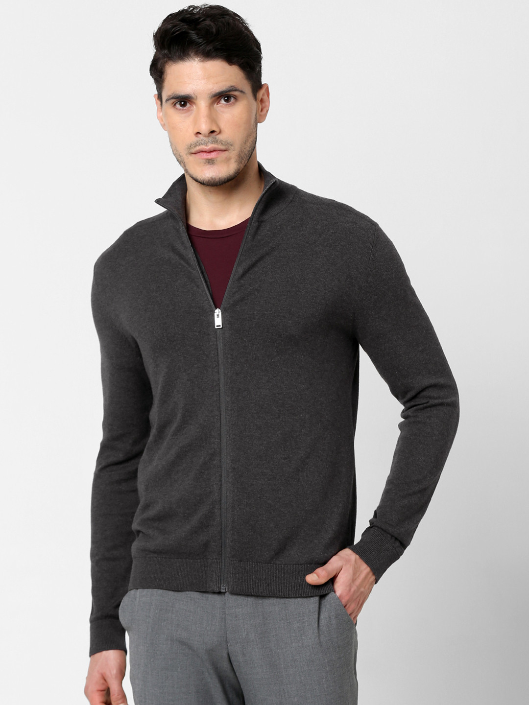 

SELECTED Men Grey Solid Sweatshirt