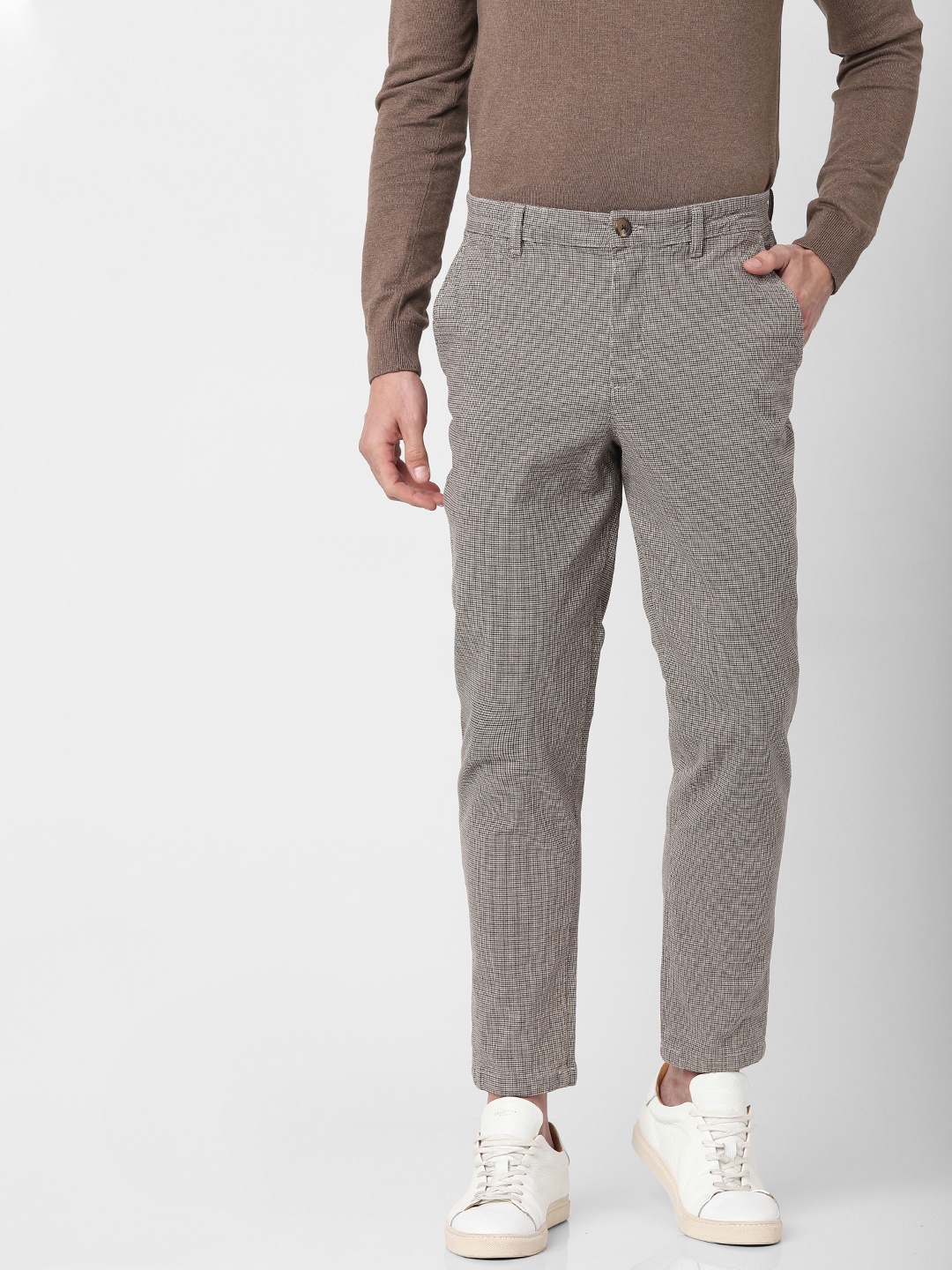 

SELECTED Men Grey Self Designed Slim Fit Trousers