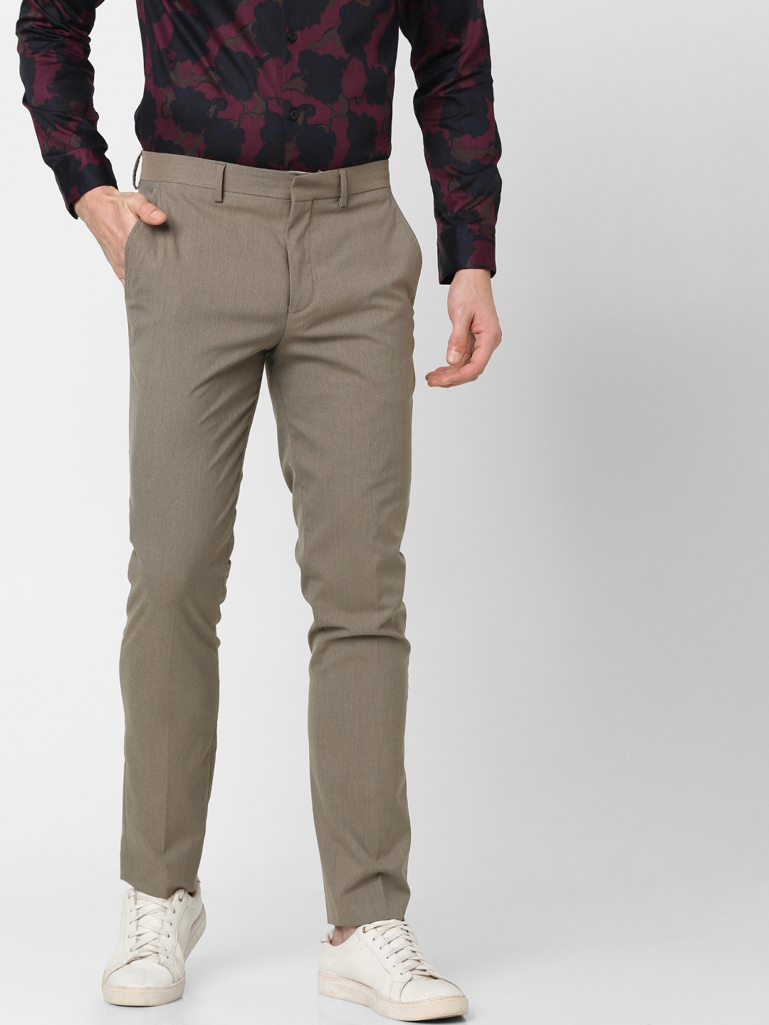 

SELECTED Men Brown Slim Fit Solid Regular Trousers