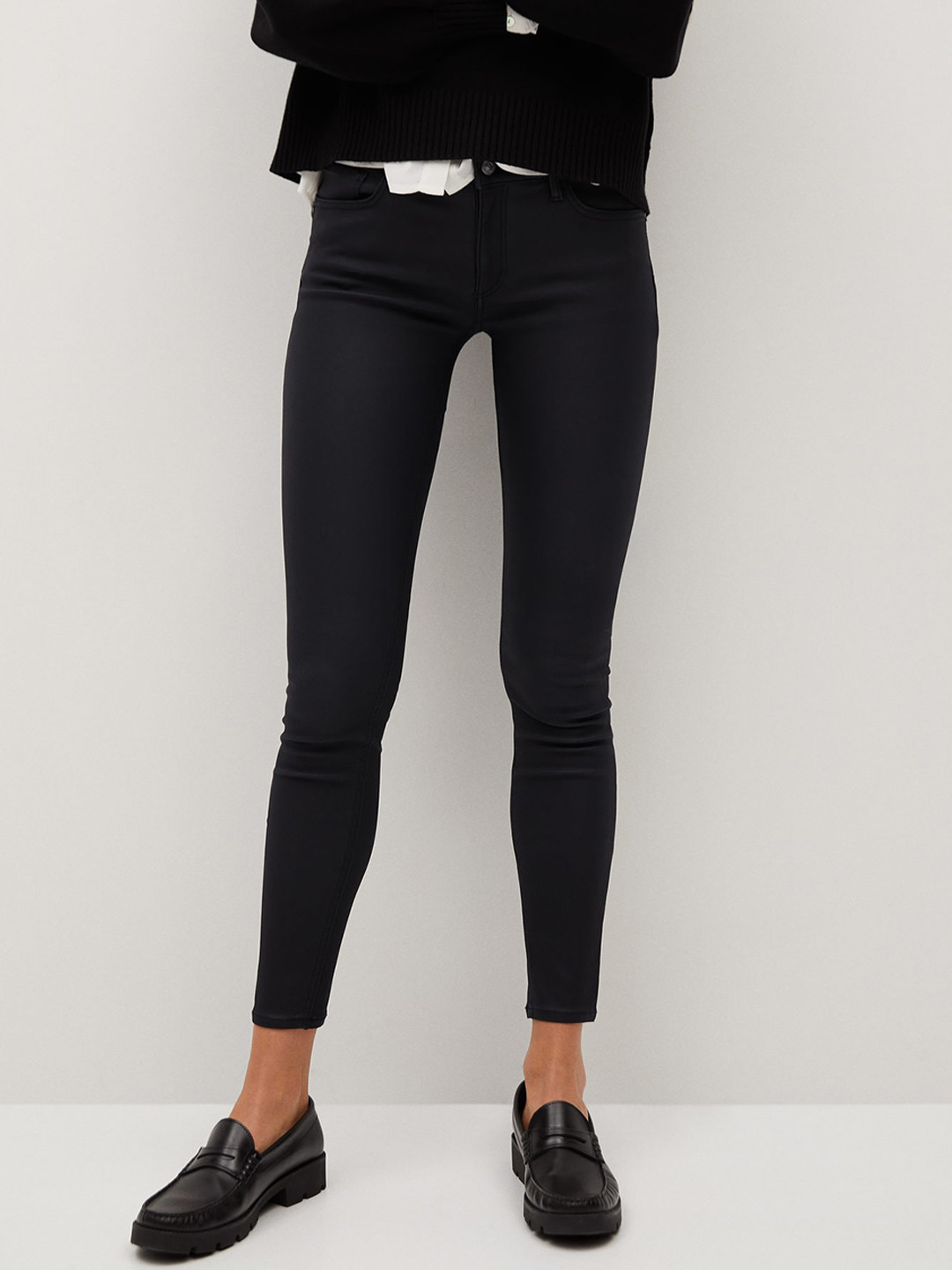 

MANGO Women Black Skinny Fit Push Up Design Waxed Sustainable Low-Rise Stretchable Jeans