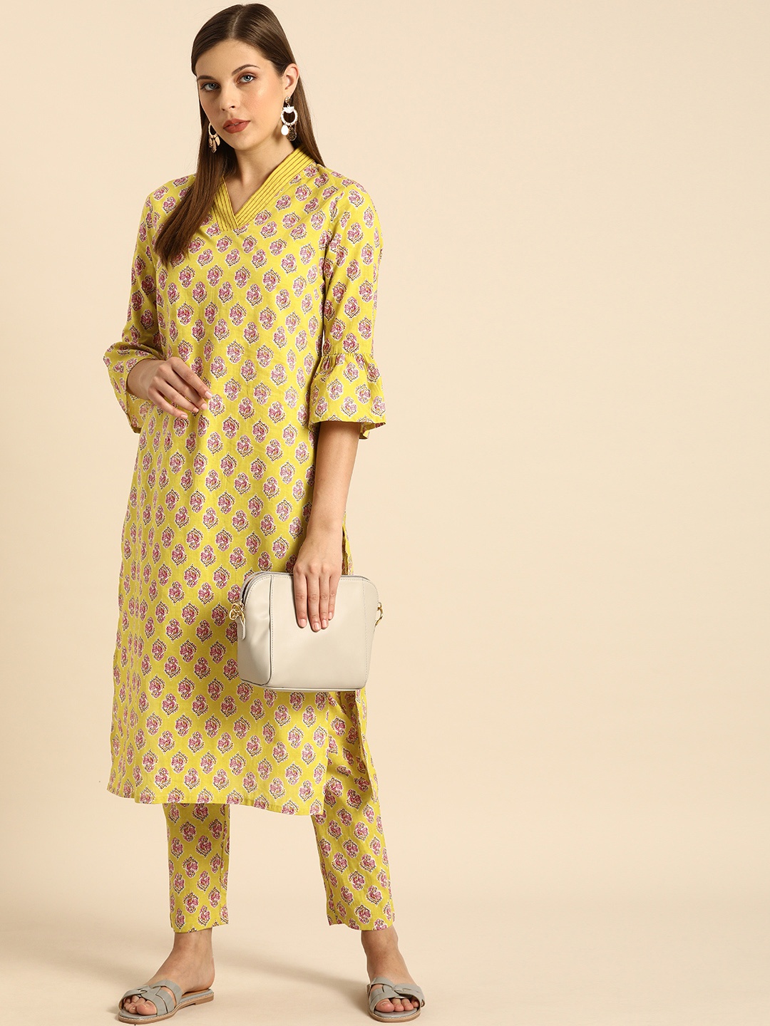 

Anouk Women Mustard & Maroon Printed Kurta with Trousers