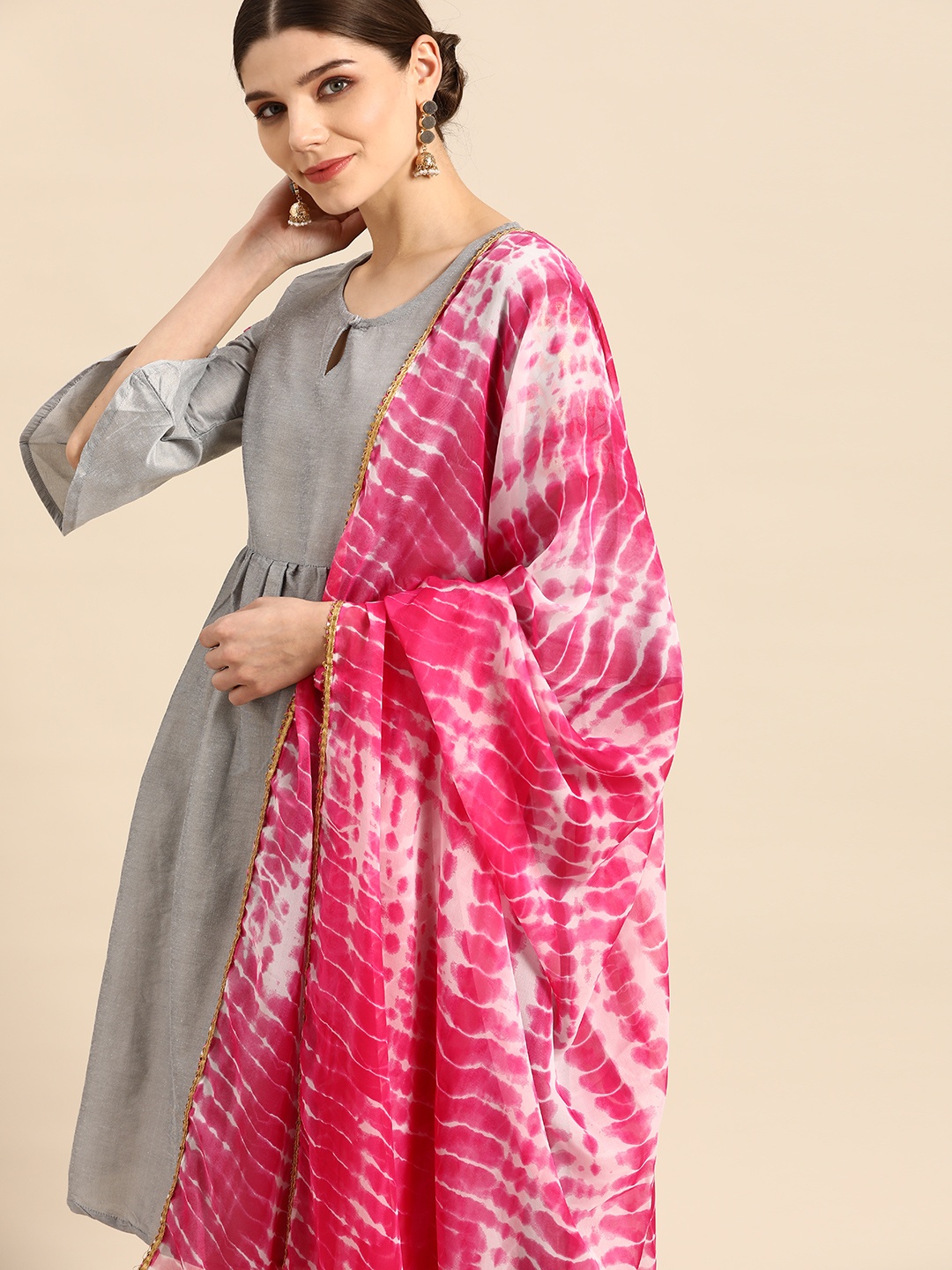 

Anouk Women Grey & Pink Solid Kurta with Trousers & Dupatta