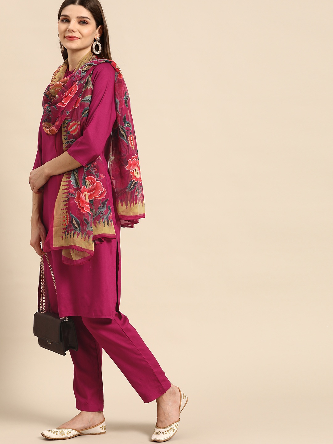 

Anouk Women Magenta Solid Kurta with Trousers & Dupatta