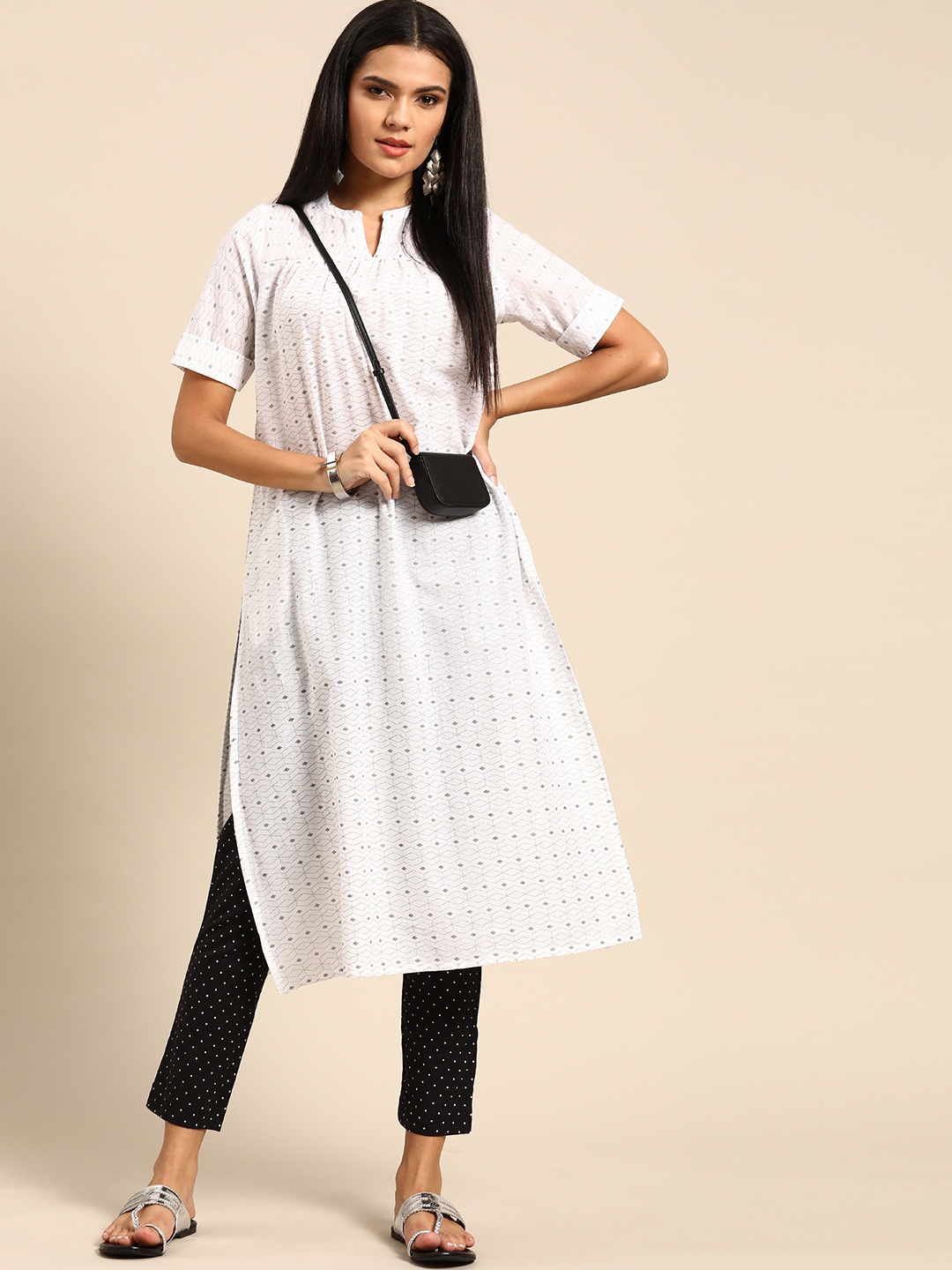 

Anouk Women White & Black Geometric Printed Kurta with Trousers