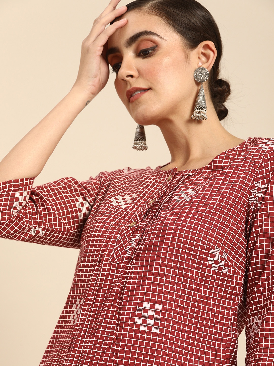 

Anouk Women Maroon & White Checked Kurta