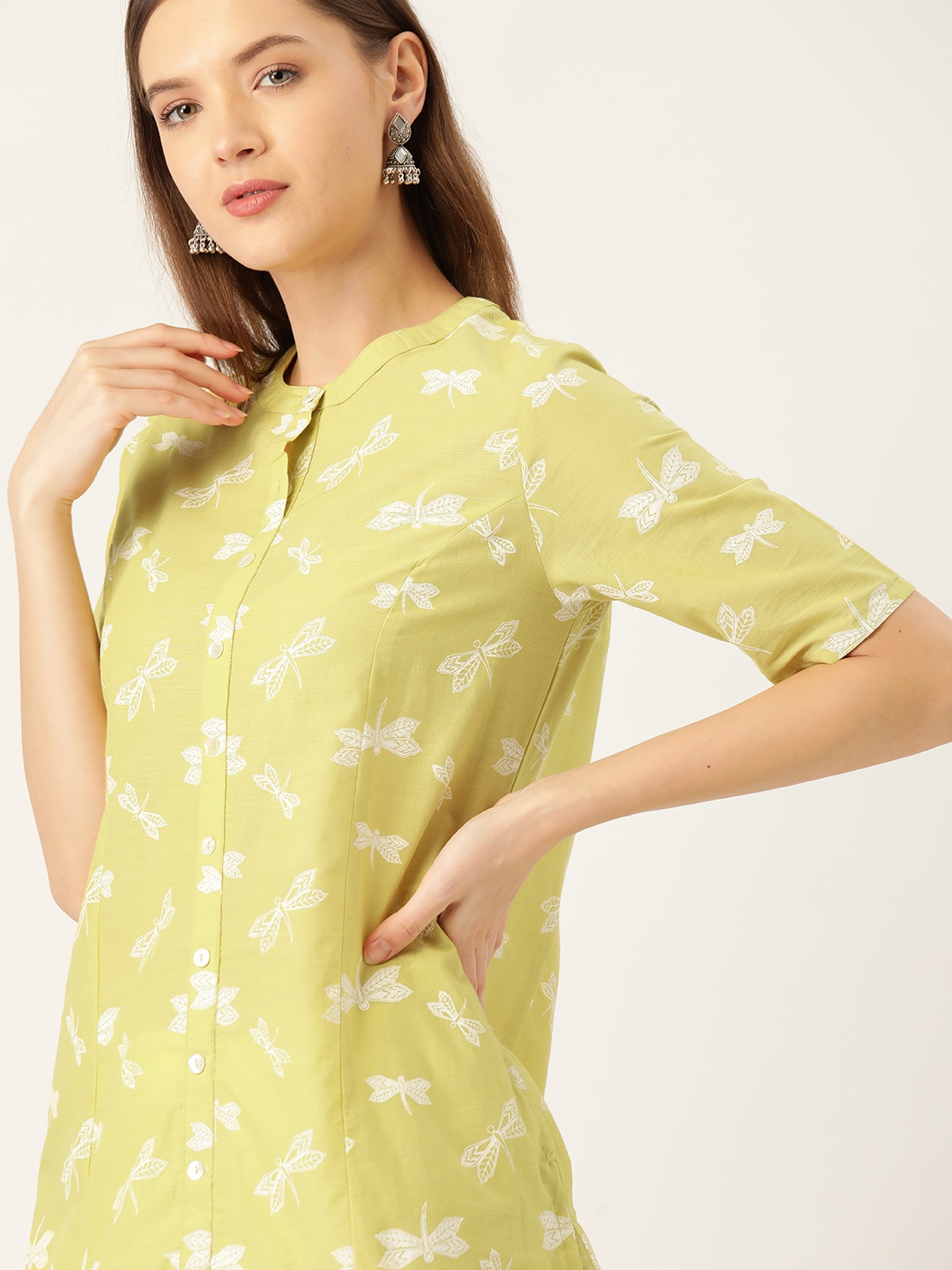 

Anouk Women Green & White Quirky Printed Pure Cotton Kurta