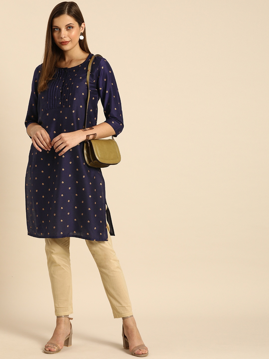 

Anouk Women Navy Blue & Gold-toned Floral Printed Kurta
