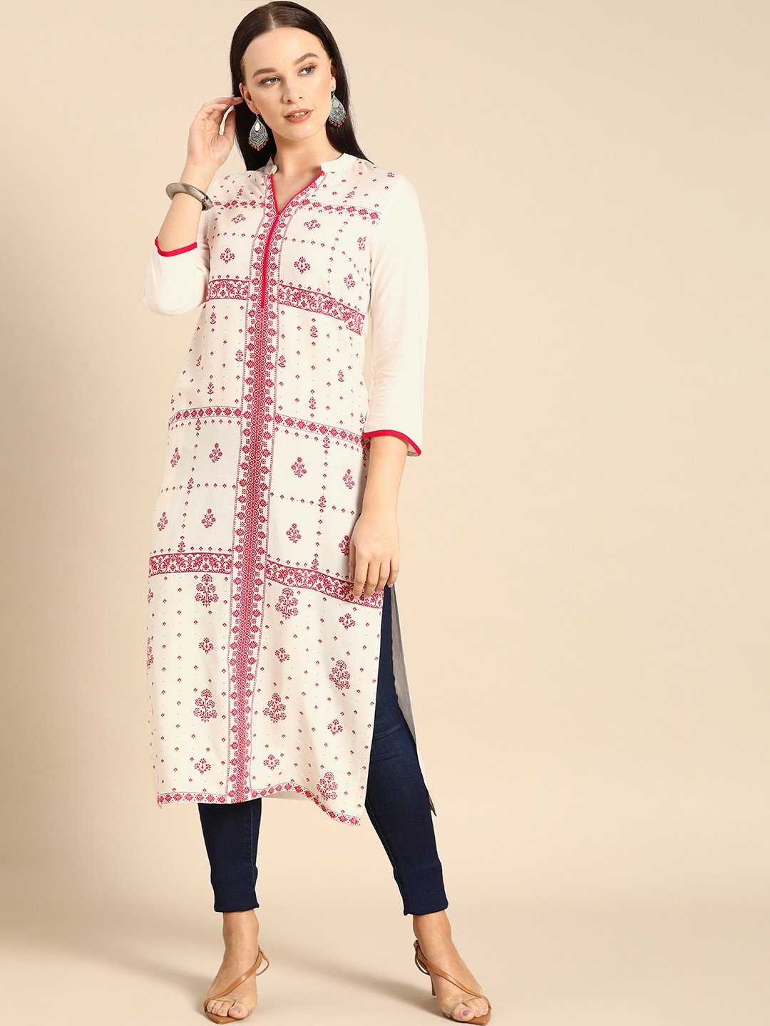 

Anouk Women White & Pink Floral Printed Kurta
