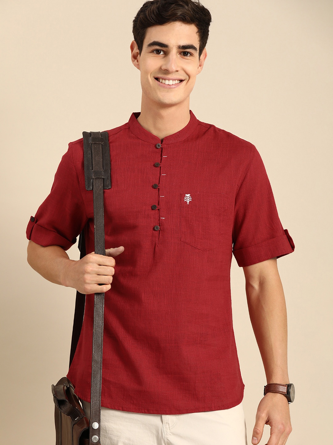 

Anouk Men Red Solid Kurta