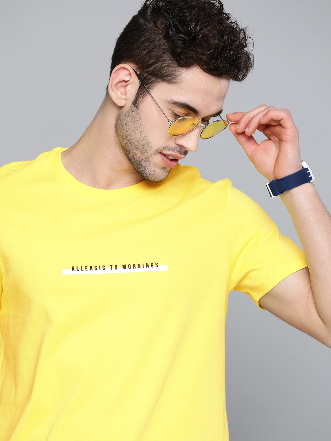 

Harvard Men Yellow Pure Cotton Solid Round Neck T-shirt